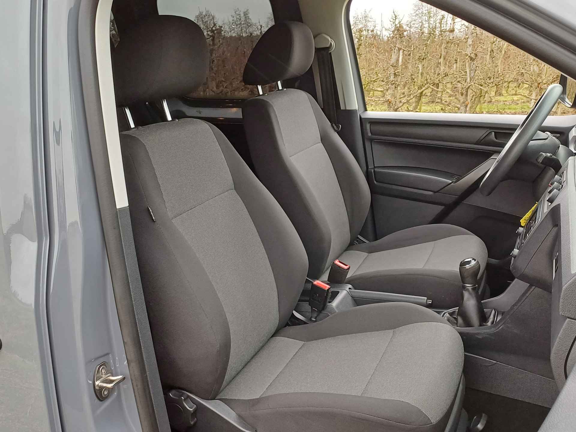 Volkswagen Caddy Maxi 1.4 TSI Trendline 5 Persoons Lage KM stand | Veel ruimte! | Airco | Cruise | Parkeerhulp | Bluetooth - 28/34