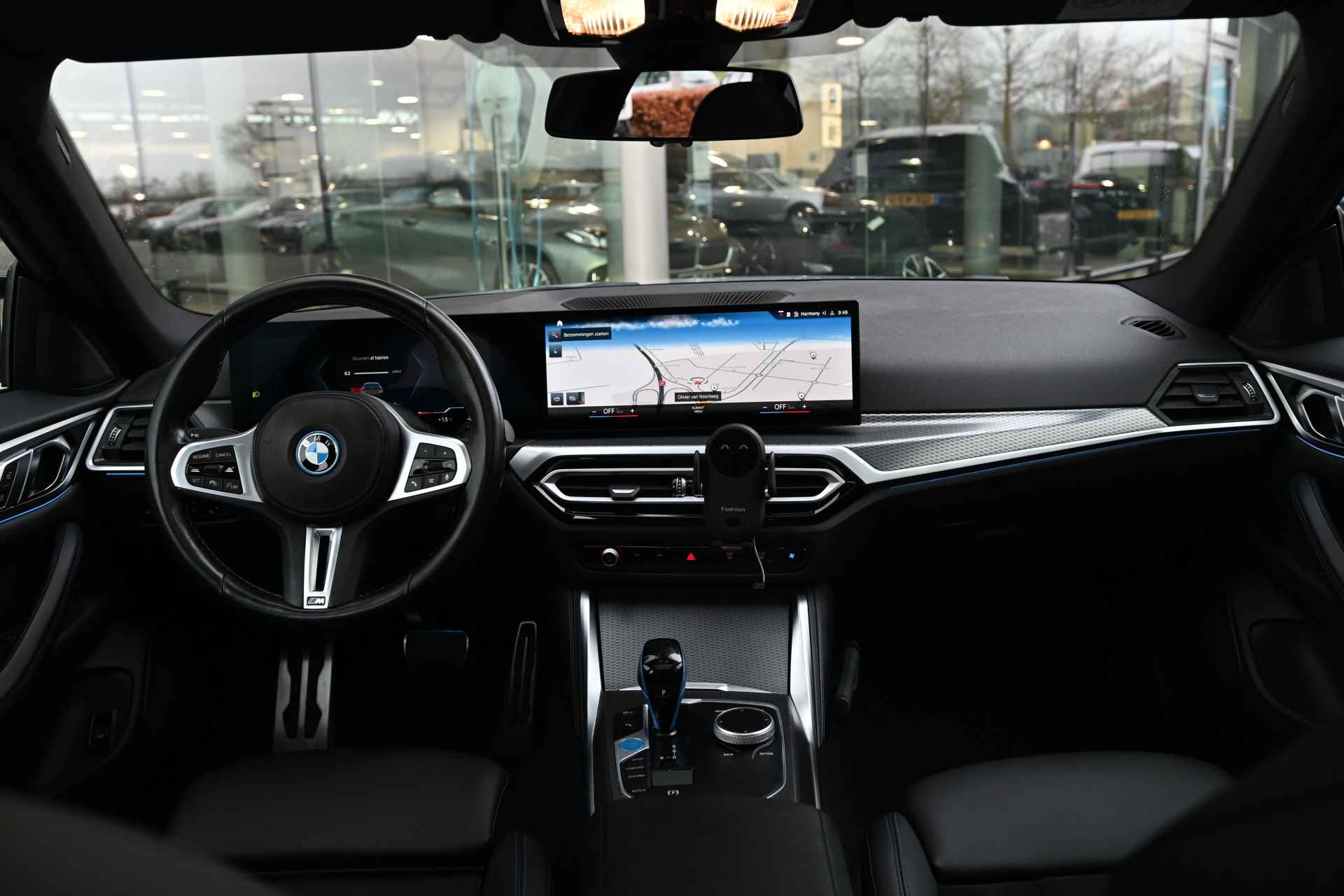 BMW i4 M50 / BMW M 50 Jahre uitvoering / Schuif-kanteldak / M Adaptief onderstel / Parking Assistant / Live Cockpit Plus / Cruise Control - 3/26