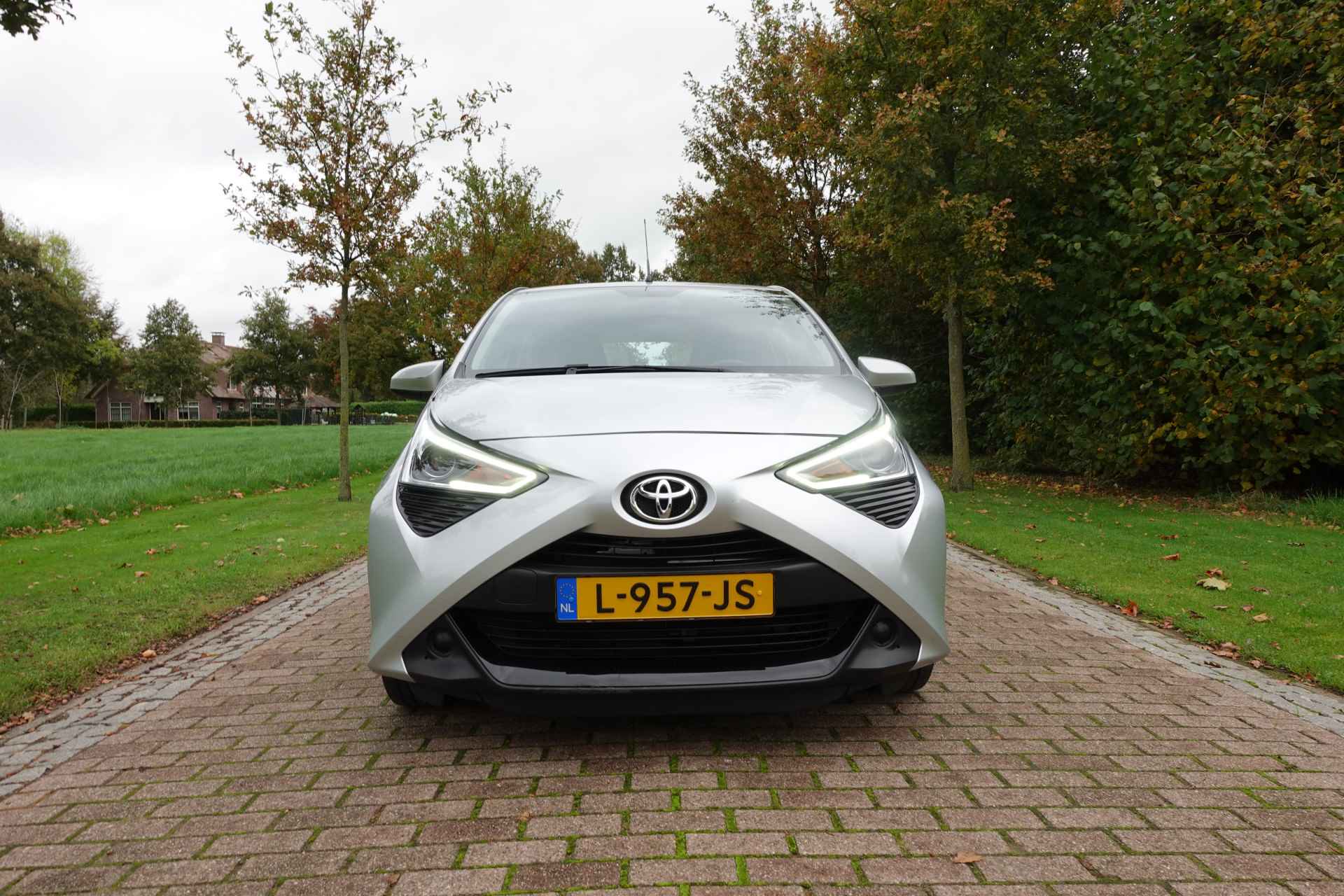 Toyota Aygo 1.0 VVT-i x-play camera - 4/31