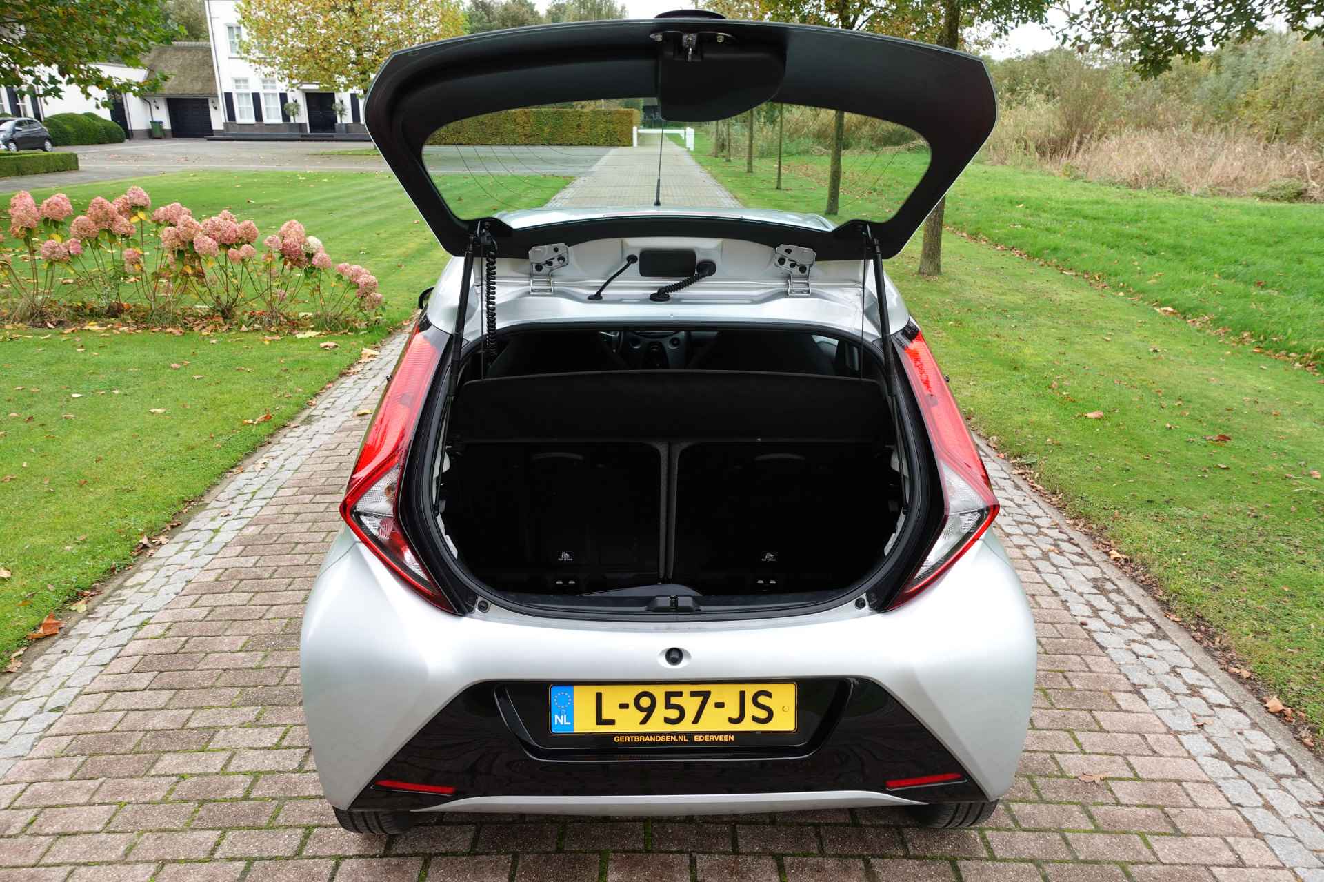 Toyota Aygo 1.0 VVT-i x-play camera - 15/31