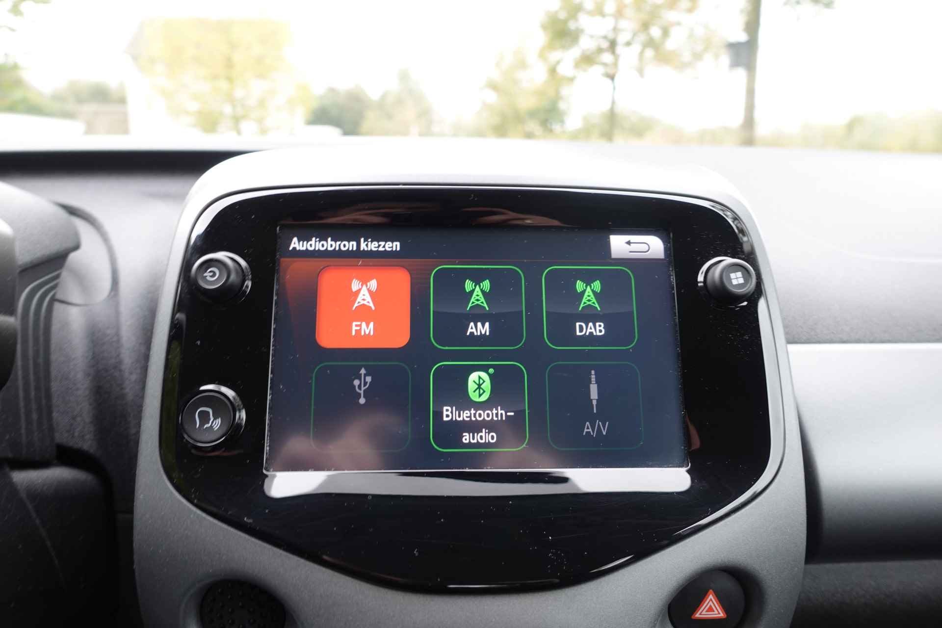 Toyota Aygo 1.0 VVT-i x-play camera - 23/31