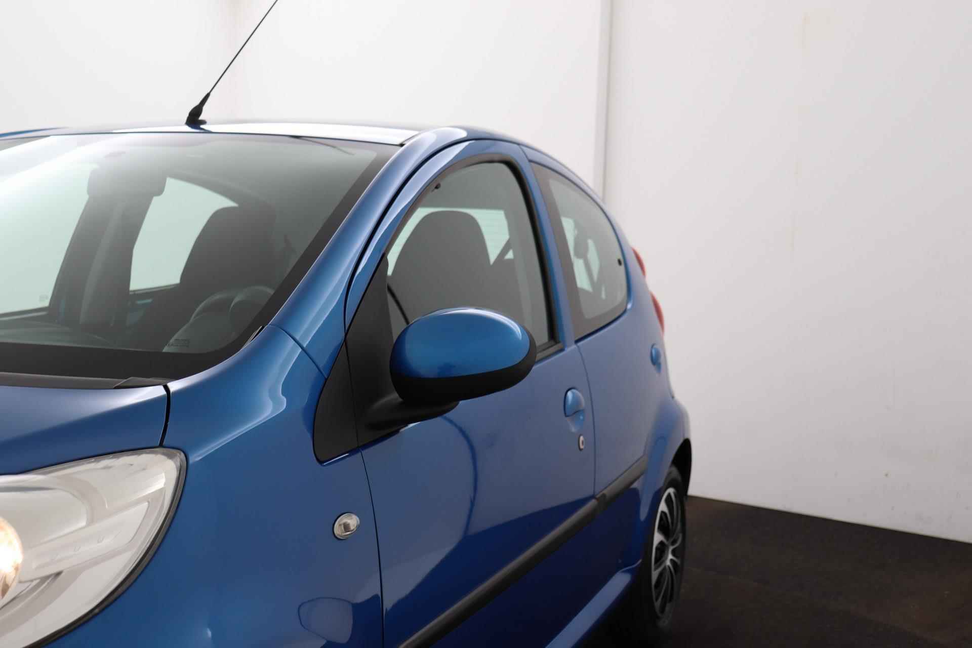 Peugeot 107 1.0 Active | 5-Deurs | Org NL | Airco | Volledig Ond. | - 30/35