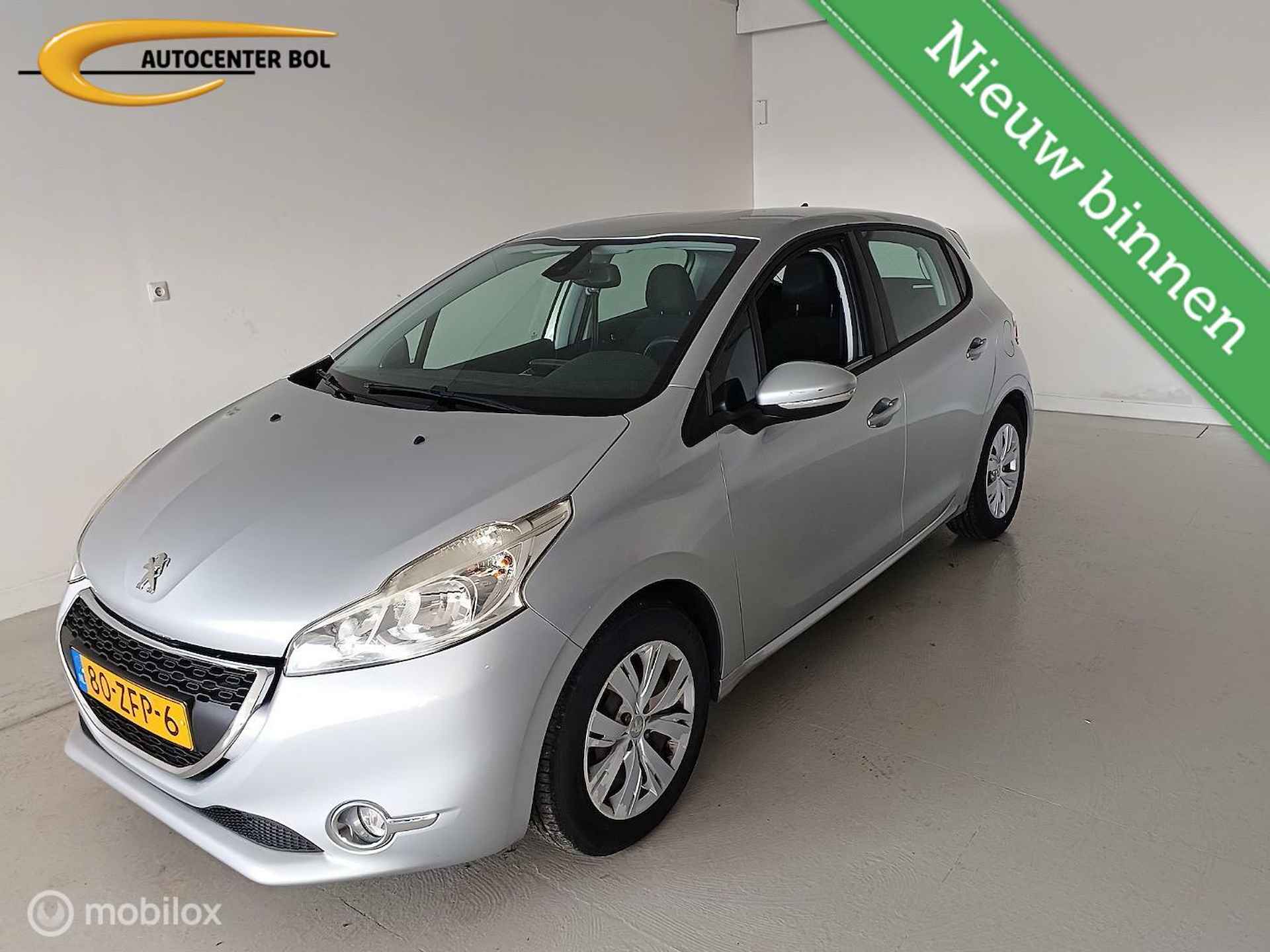 Peugeot 208 1.2 VTi Envy 5DRS NAV|Clima|CruiseC - 1/14