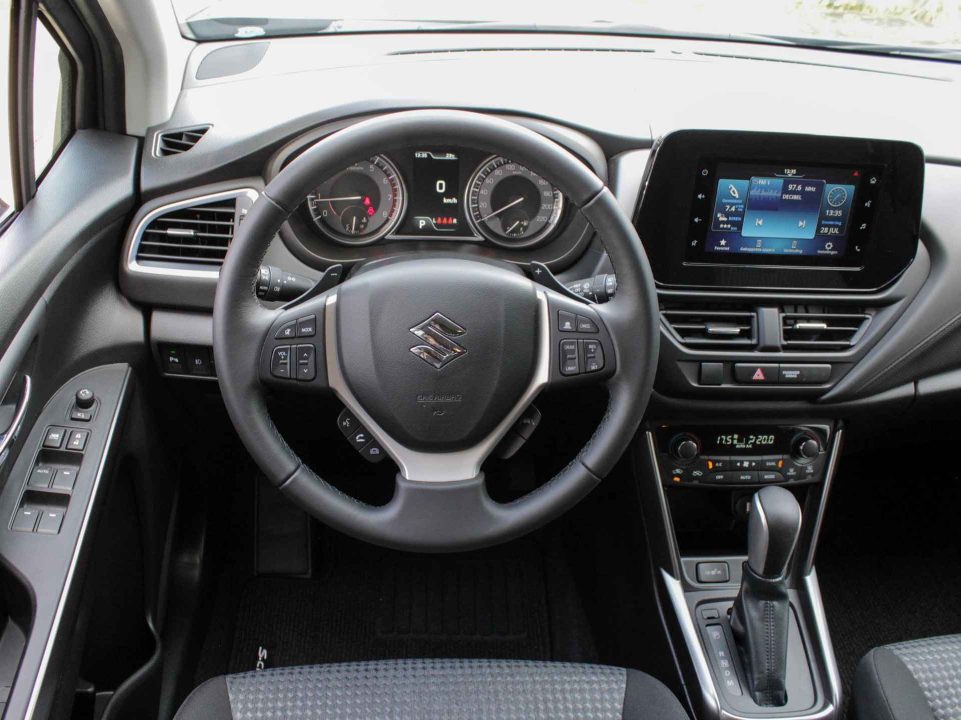 Suzuki S-Cross 1.4 Boosterjet Select Hybrid Automaat | Cruise | Carplay/Android | Camera | Park sens | Lm-Velgen - 4/28