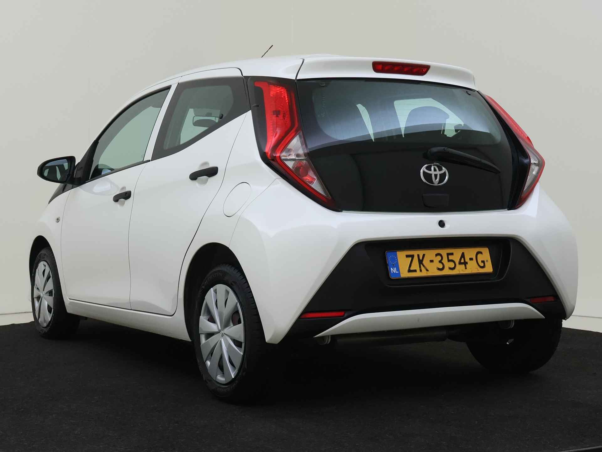 Toyota Aygo 1.0 VVT-i x-fun | Airconditioning | Electrische Ramen - 5/36