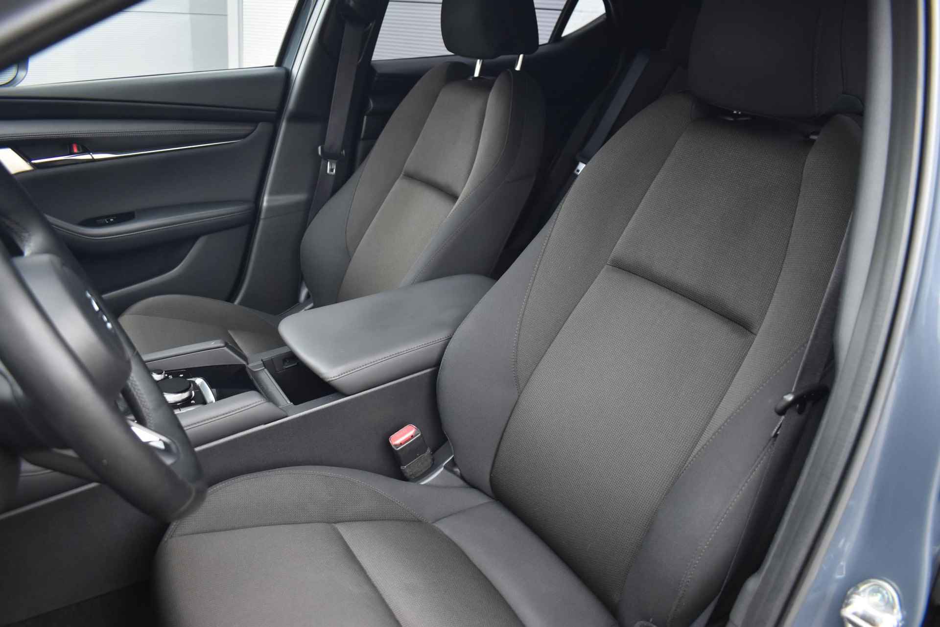 Mazda 3 2.0 e-SkyActiv-X M Hybrid 180 Comfort met Bose - 10/43