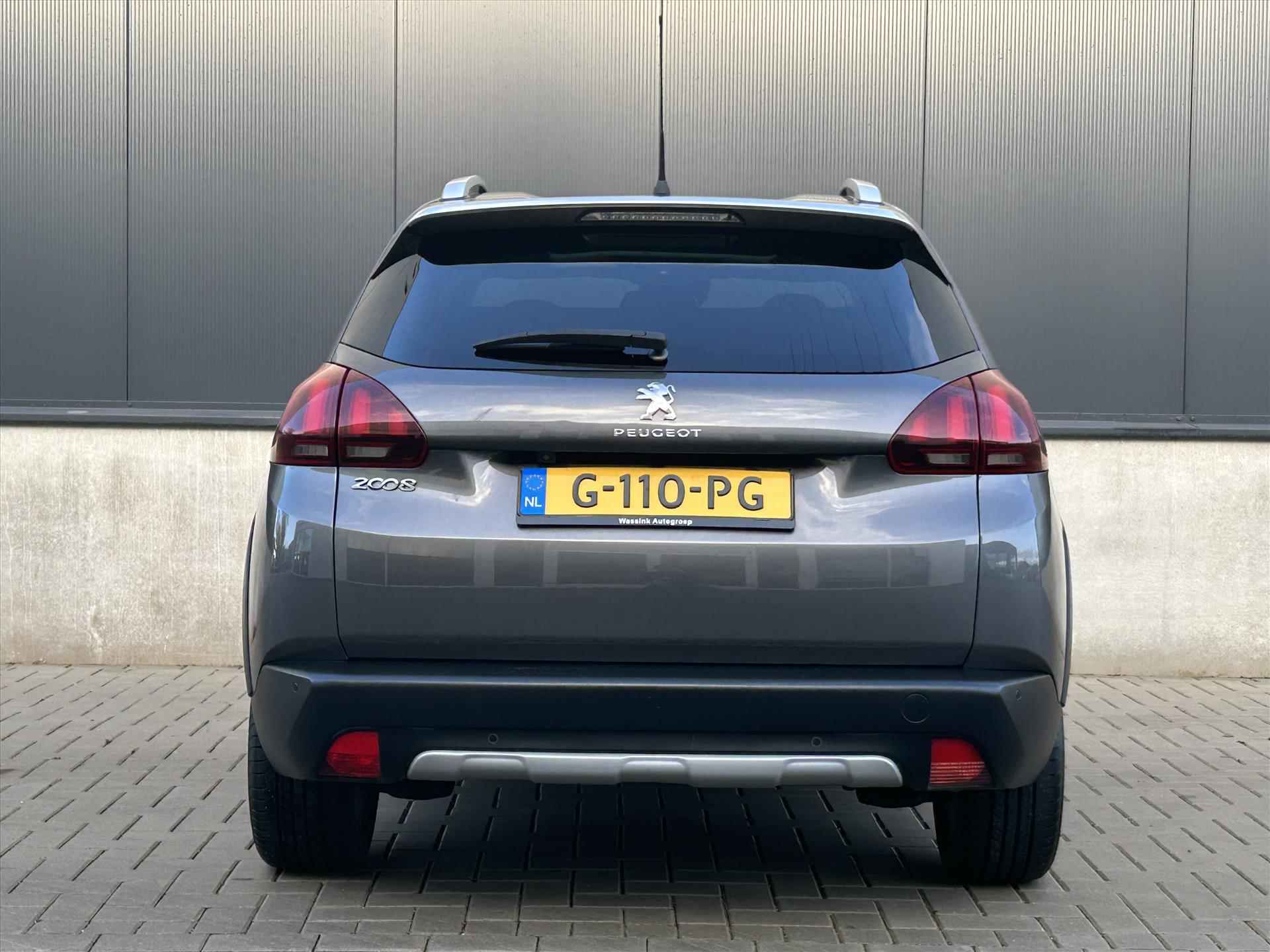 Peugeot 2008 1.2 PureTech 110pkAutomaat Allure Pack | Panorama Dak | Navigatie | Camera achter | Lederen bekleding met stoelverwarming |  Climate Control | - 12/33