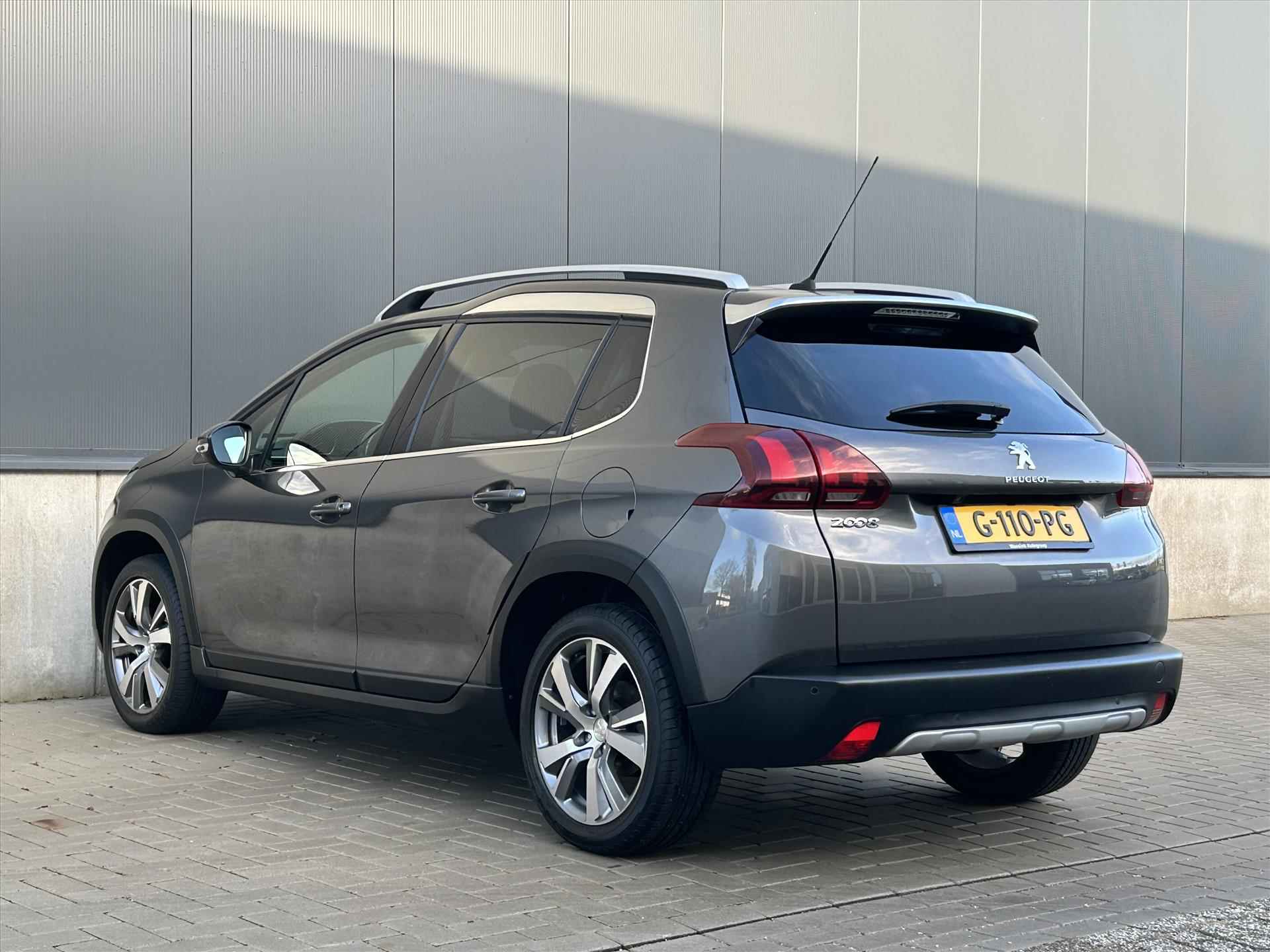 Peugeot 2008 1.2 PureTech 110pkAutomaat Allure Pack | Panorama Dak | Navigatie | Camera achter | Lederen bekleding met stoelverwarming |  Climate Control | - 13/33