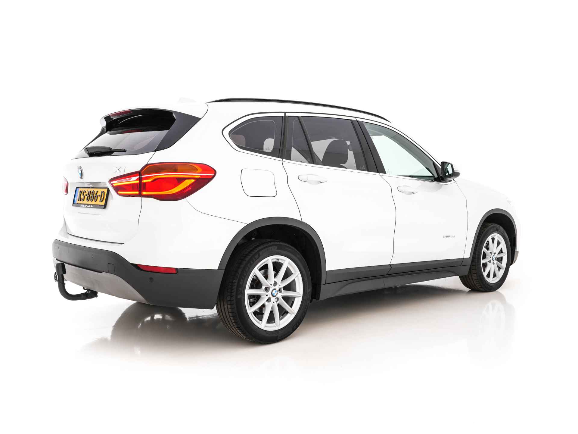 BMW X1 sDrive16d Centennial High Executive *DAKOTA-FULL-LEATHER | NAVI-FULLMAP | HIFI-SOUND | FULL-LED | HUD | DAB | ECC | PDC | CRUISE | COMFORT-SEATS | 17"ALU* - 6/33