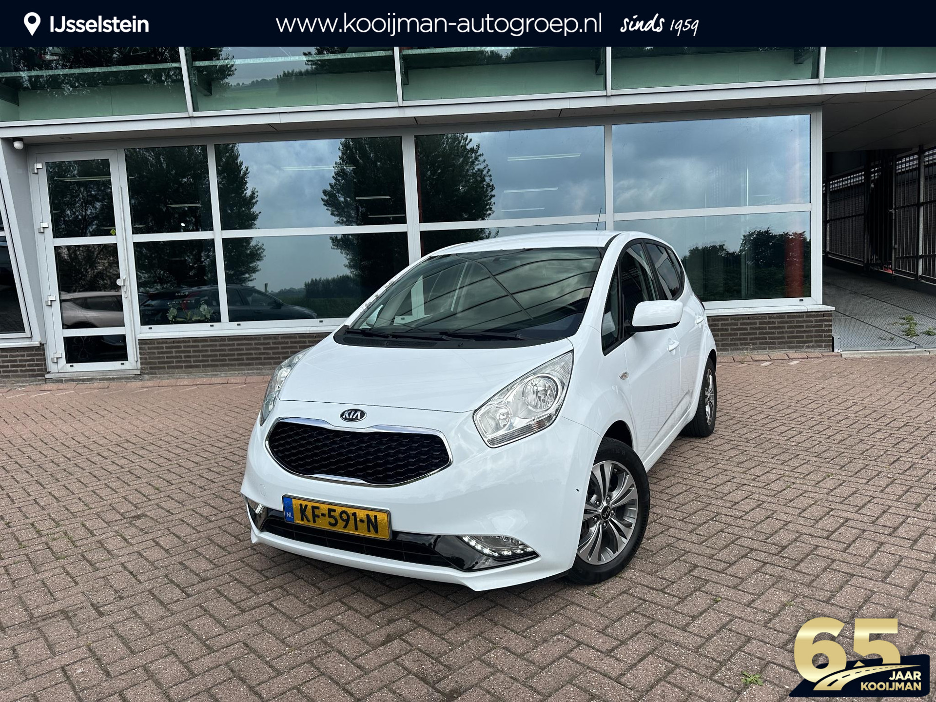 Kia Venga 1.4 CVVT DynamicPLusLine  | Fijne hoge instap | Armsteun voor | Achterbank in delen neerklapbaar | Navigatie | Achteruitrij camera | Cruise control | Airco | Parkeersensoren achter |