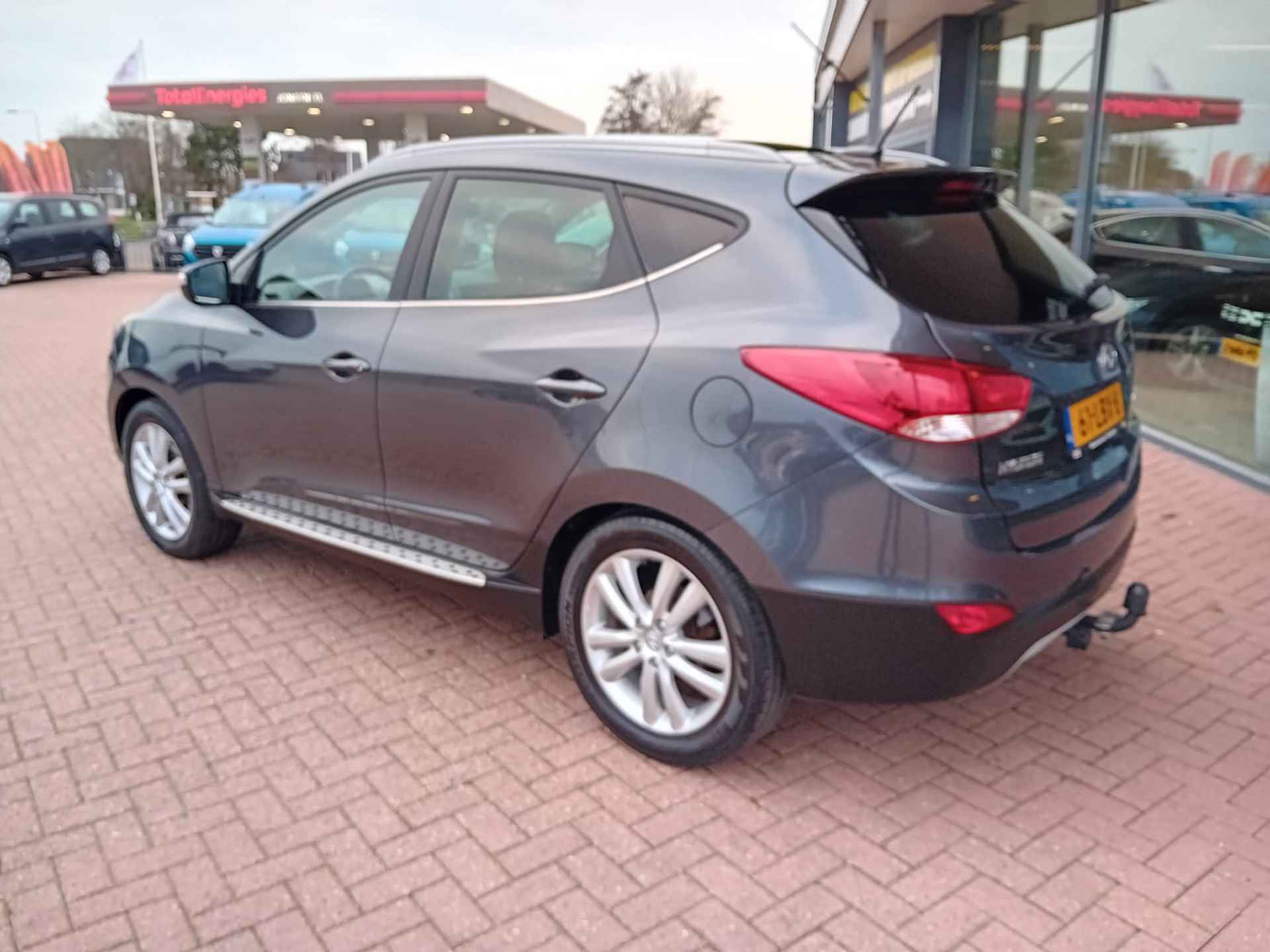 Hyundai ix35 2.0i i-Catcher Automaat, Airco(automatisch), Multimediasysteem, Bluetooth, Navigatie, Camera, Cruise control, Panorama schuif ka Lichtmetalen velgen, BOVAG - 8/30