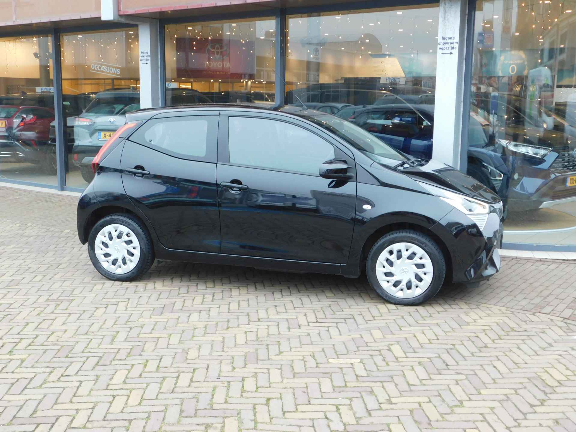 Toyota Aygo 1.0 VVT-i x-play | Achteruitrijcamera | Apple Carplay Android Auto | - 36/52