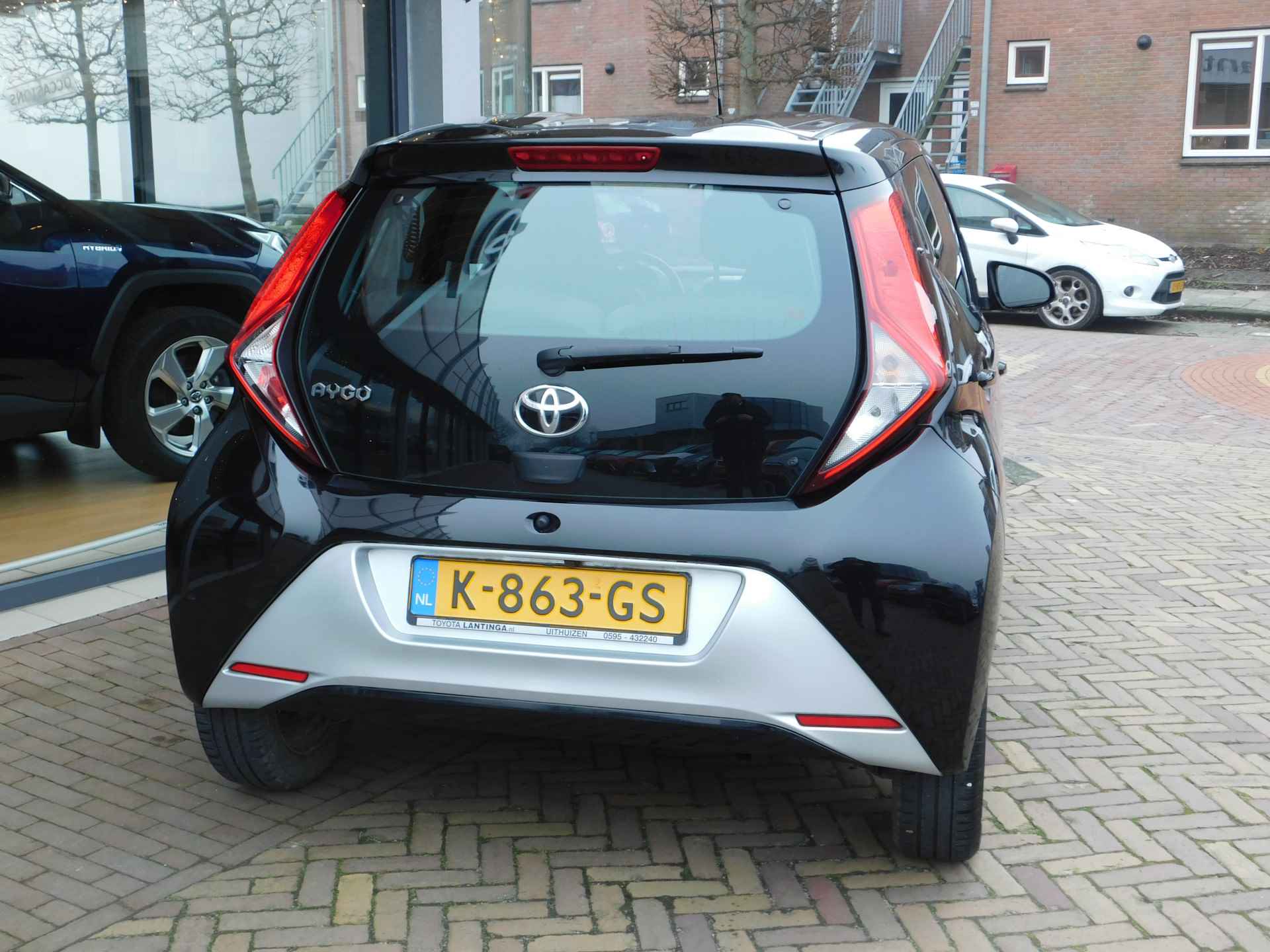 Toyota Aygo 1.0 VVT-i x-play | Achteruitrijcamera | Apple Carplay Android Auto | - 42/52