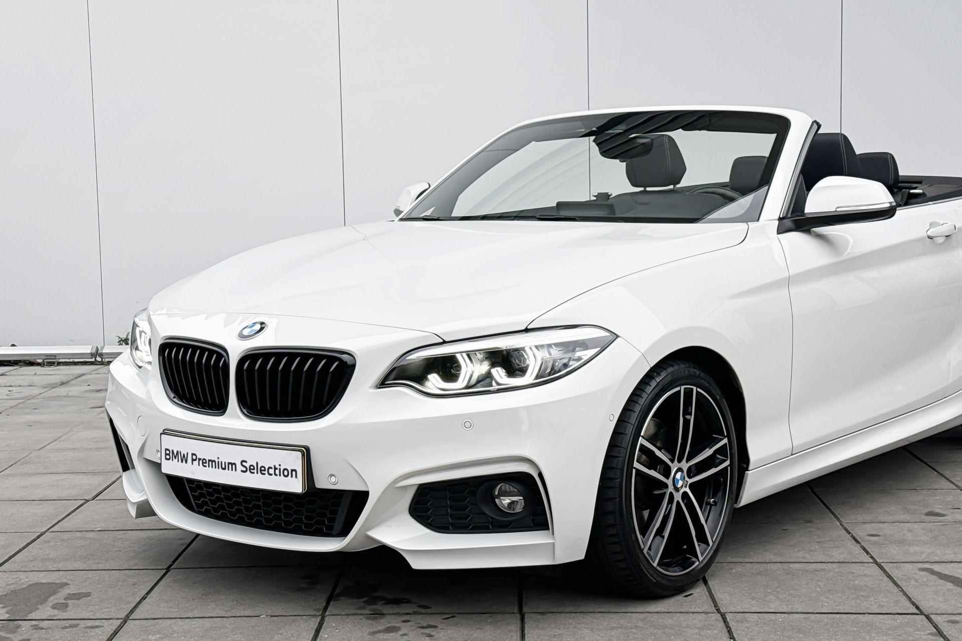 BMW 2 Serie Cabrio 220i High Executive M-Sport / Adaptieve LED koplampen / Park Assistent / Verwarmde Voorstoelen / Windscherm / Comfort Access - 22/24