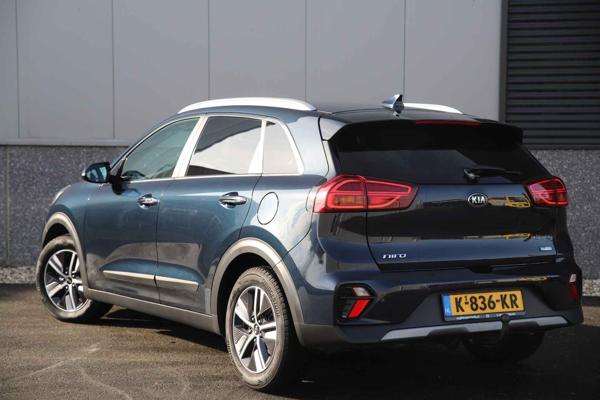 Kia Niro 1.6 GDi Hybrid DynamicPlusLine Leder/Trekhaak - 3/37