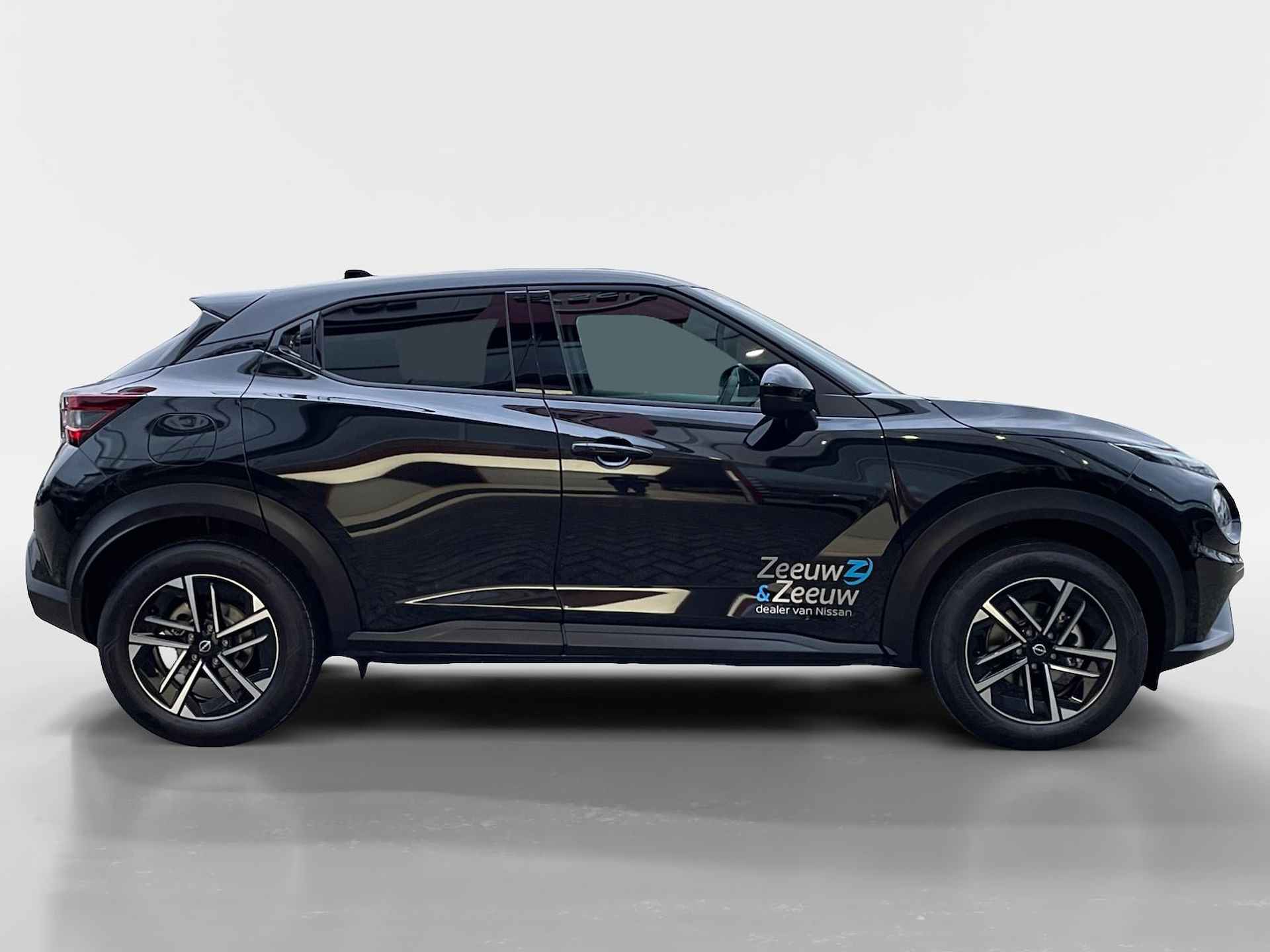 Nissan Juke 1.6 Hybrid N-Connecta 143PK AUTOMAAT | DEMO | Navigatie | Apple Carplay en Android Auto | Cruise Control | Climate Control | Stoel- stuur- en voorruitverwarming | Lichtmetalen velgen | - 5/29