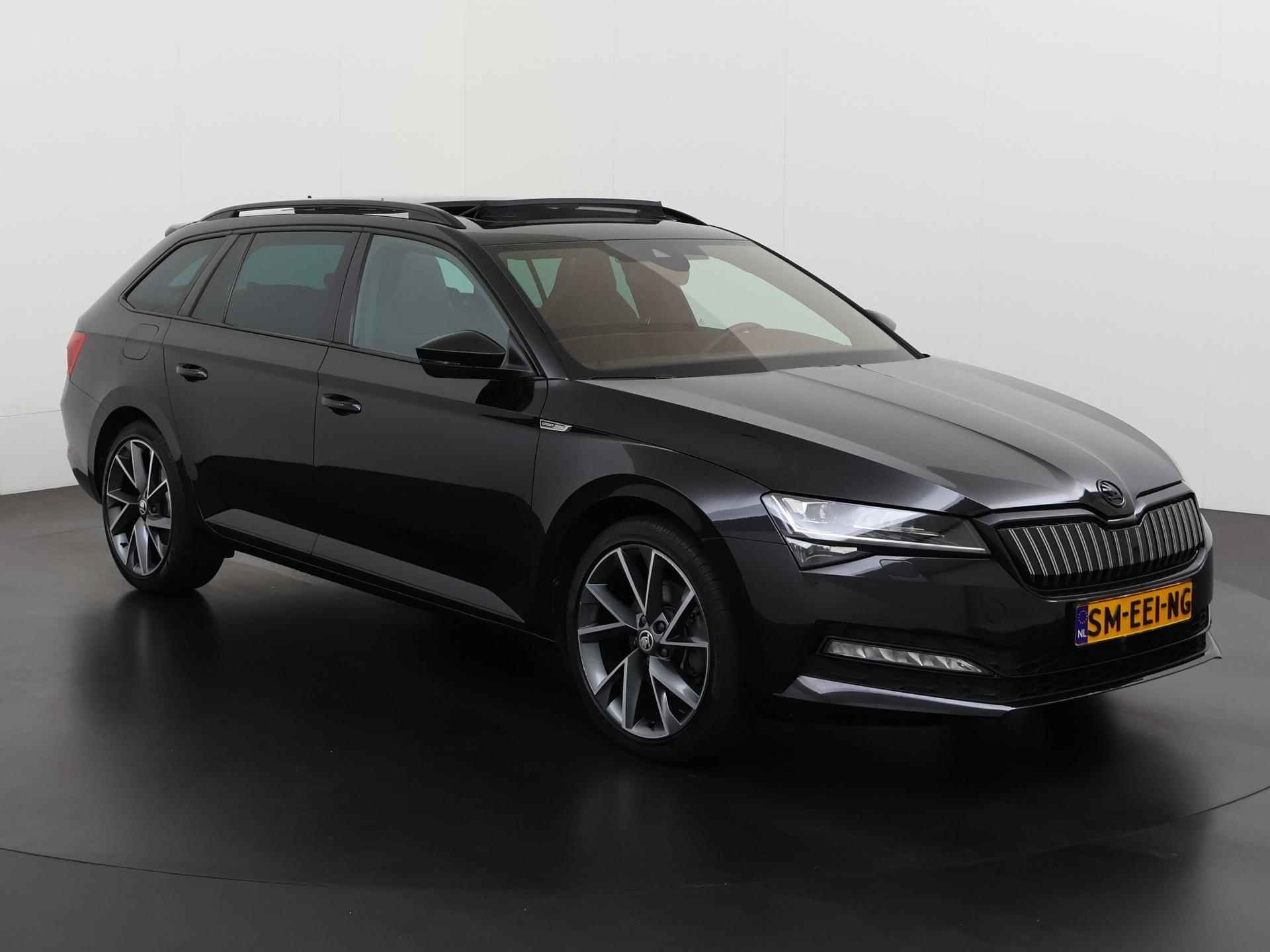 Skoda Superb Combi 1.4 TSI iV Sportline | Panoramadak | Trekhaak | Zondag Open! - 30/50