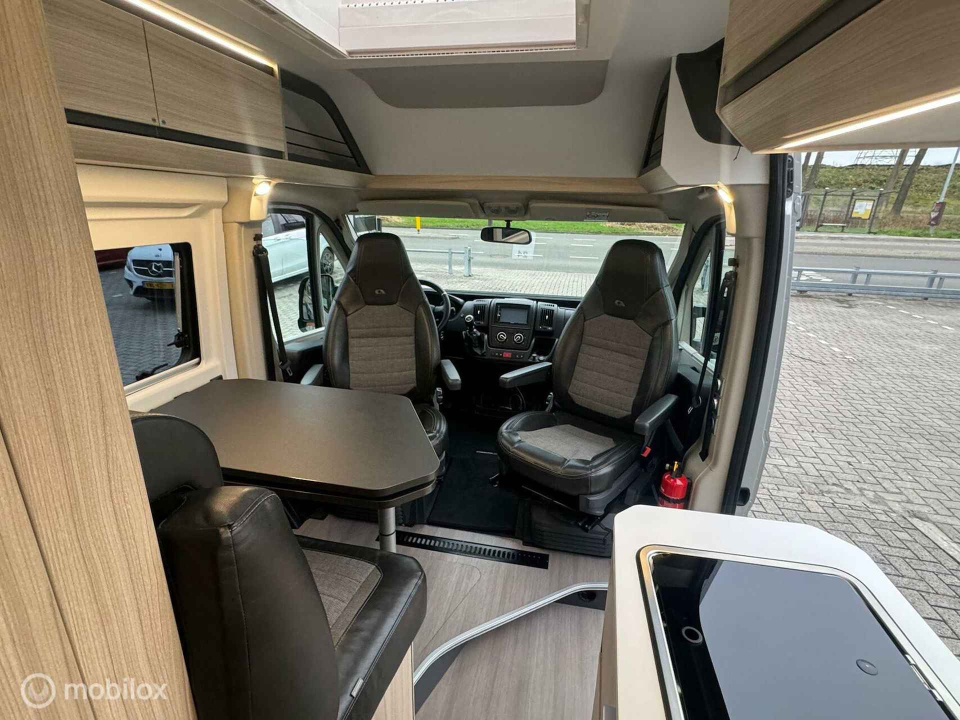 Adria Twin 640 SL Axxes Enkele Bedden Luifel Fietsenrek Zonnepaneel - 10/27