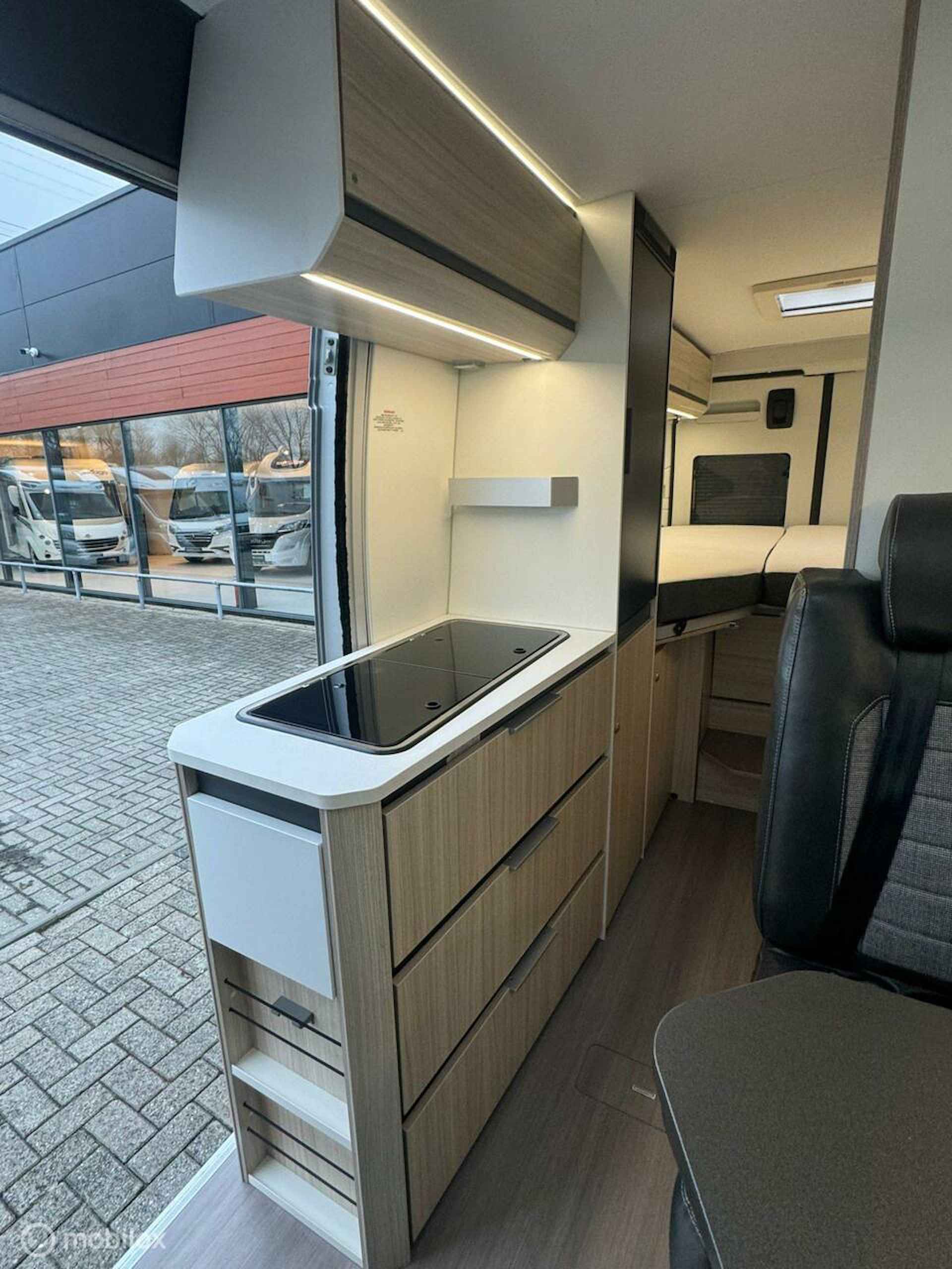 Adria Twin 640 SL Axxes Enkele Bedden Luifel Fietsenrek Zonnepaneel - 11/27