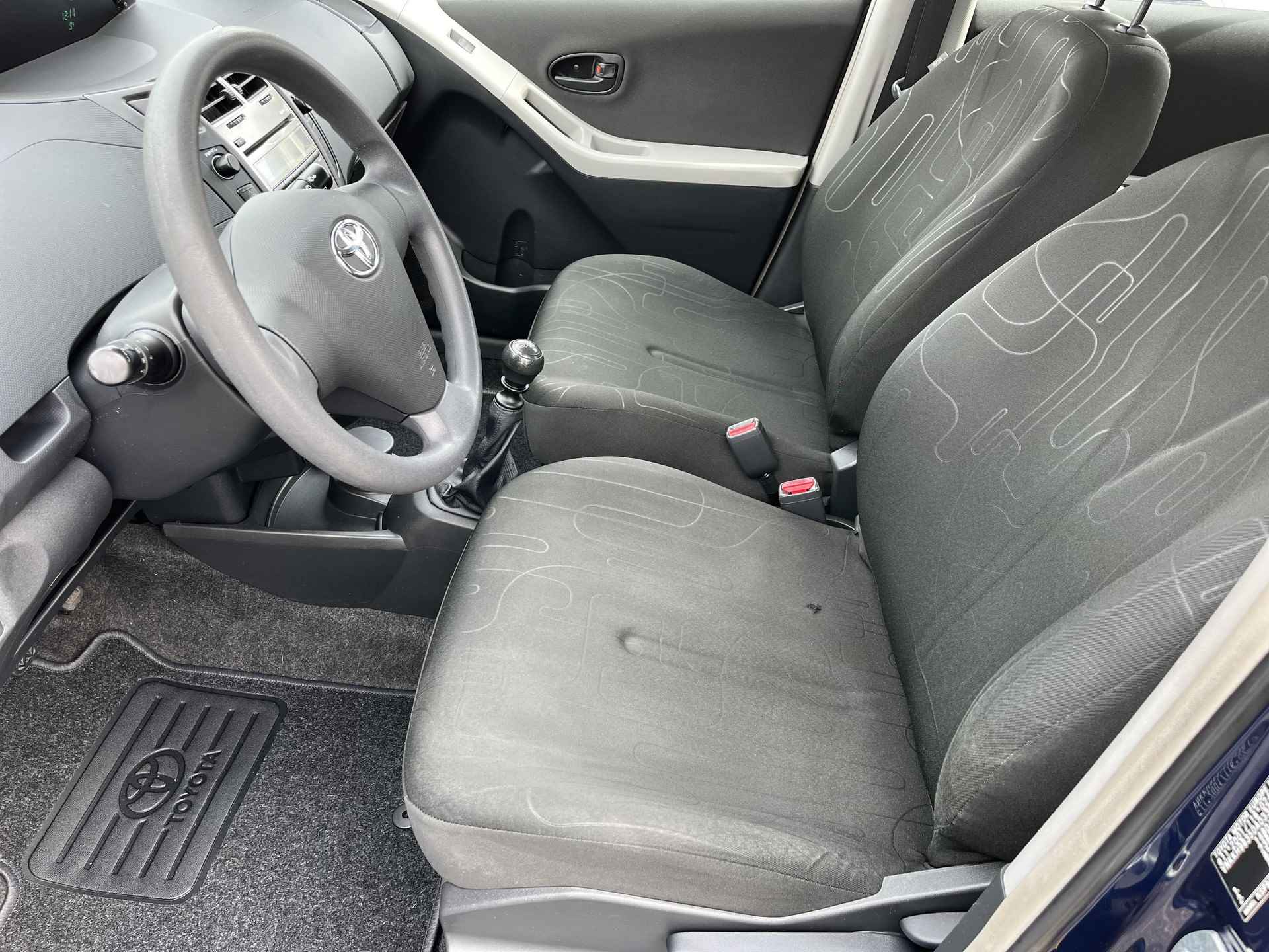 Toyota Yaris 1.3 VVTi Comfort | 5 deurs | Dealer onderhouden | Incl. servicebeurt en nieuwe APK | - 13/23