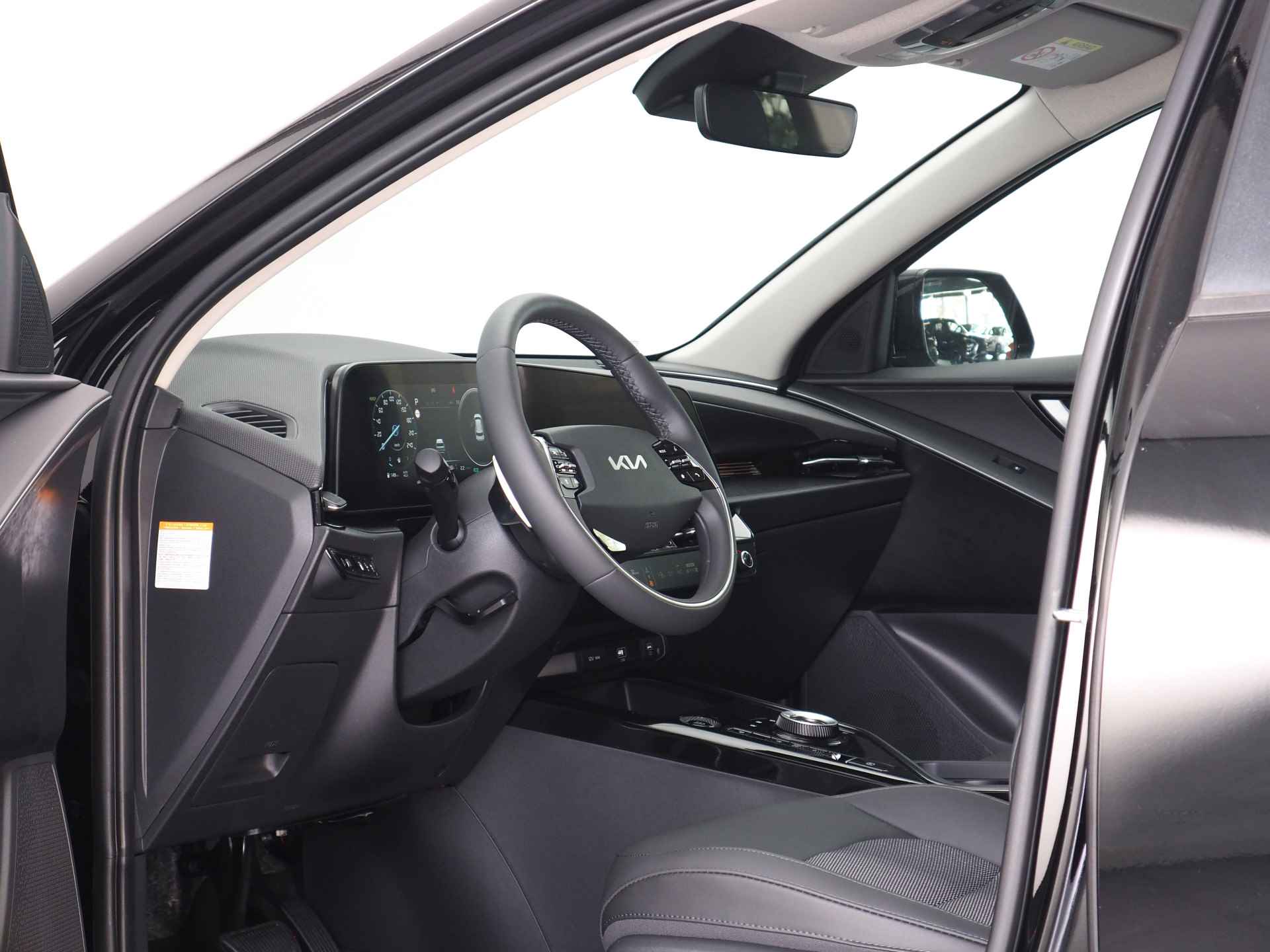 Kia Niro 1.6 GDi PHEV DynamicPlusLine | Dodehoekdetectie | Noodremassistentie | Stuurverwarming | Achteruitrijcamera | Apple CarPlay/ Android Auto | Navigatie | Adaptive Cruise Control | Inc. 220v Laadkabel - 14/34