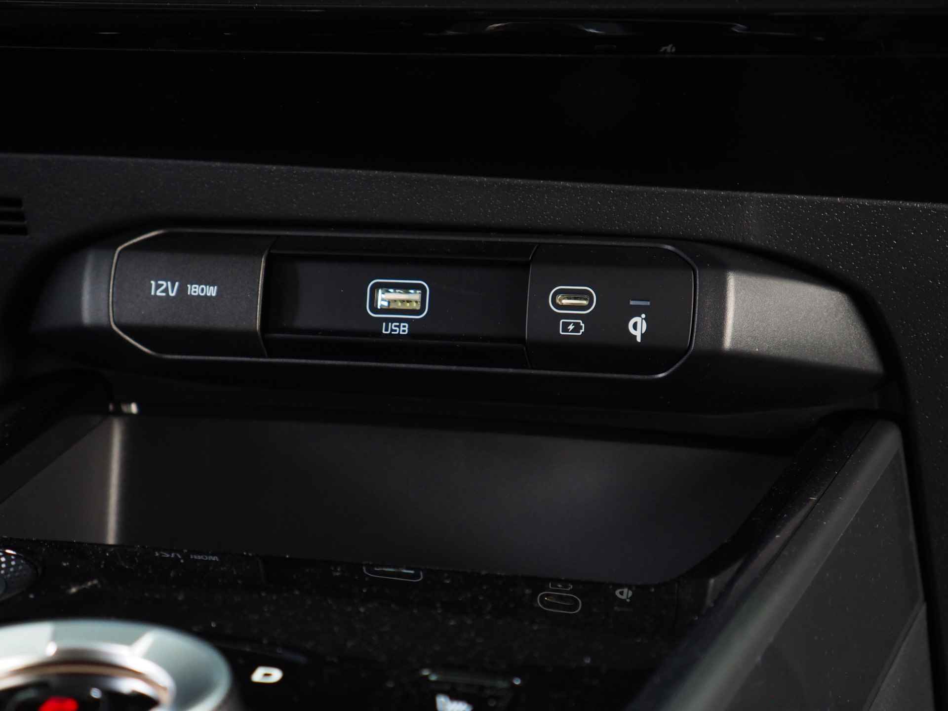 Kia Niro 1.6 GDi PHEV DynamicPlusLine | Dodehoekdetectie | Noodremassistentie | Stuurverwarming | Achteruitrijcamera | Apple CarPlay/ Android Auto | Navigatie | Adaptive Cruise Control | Inc. 220v Laadkabel - 25/34