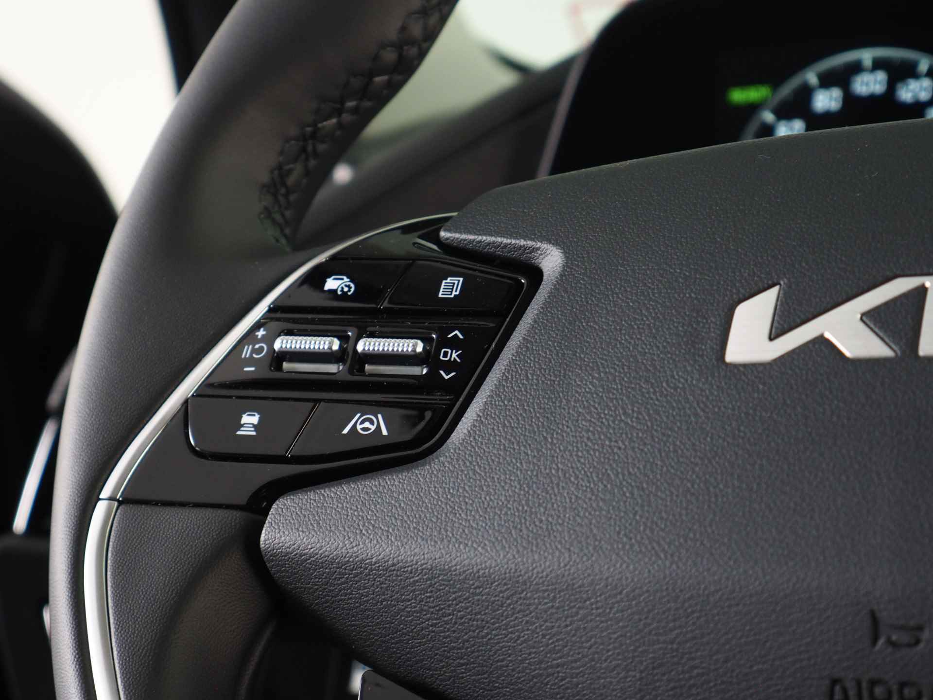 Kia Niro 1.6 GDi PHEV DynamicPlusLine | Dodehoekdetectie | Noodremassistentie | Stuurverwarming | Achteruitrijcamera | Apple CarPlay/ Android Auto | Navigatie | Adaptive Cruise Control | Inc. 220v Laadkabel - 30/34