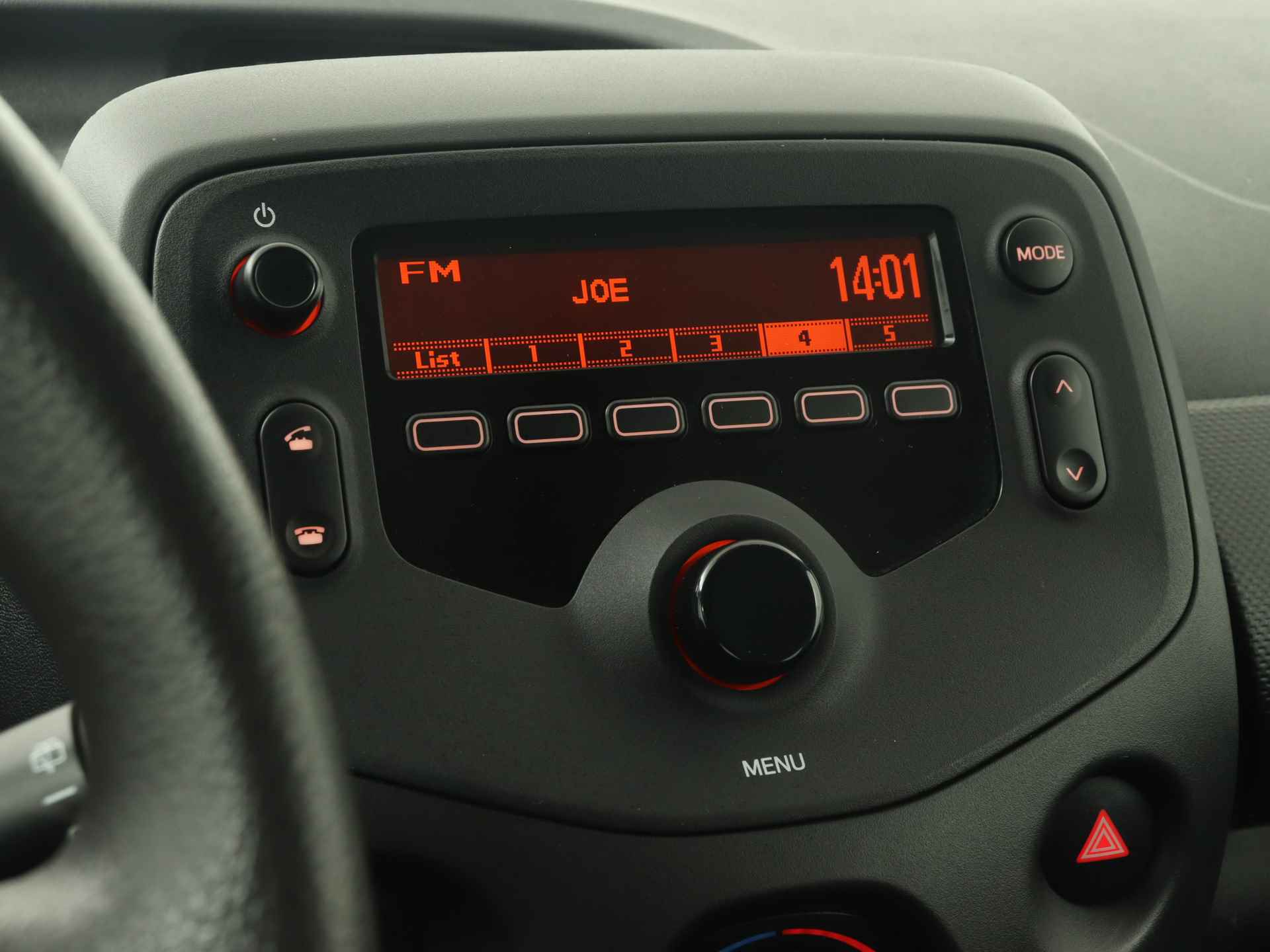 Toyota Aygo 1.0 VVT-i x-fun | Audio installatie | Airco | - 10/40