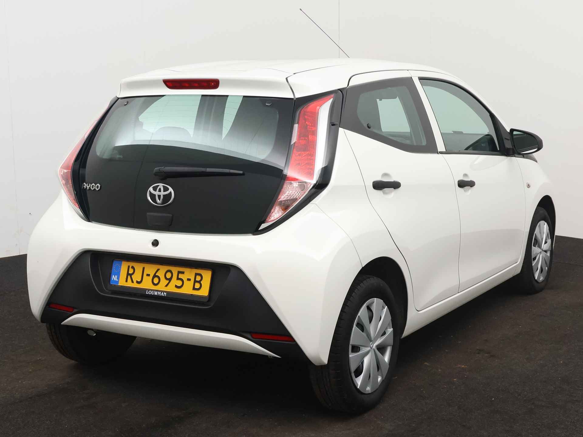 Toyota Aygo 1.0 VVT-i x-fun | Audio installatie | Airco | - 17/40