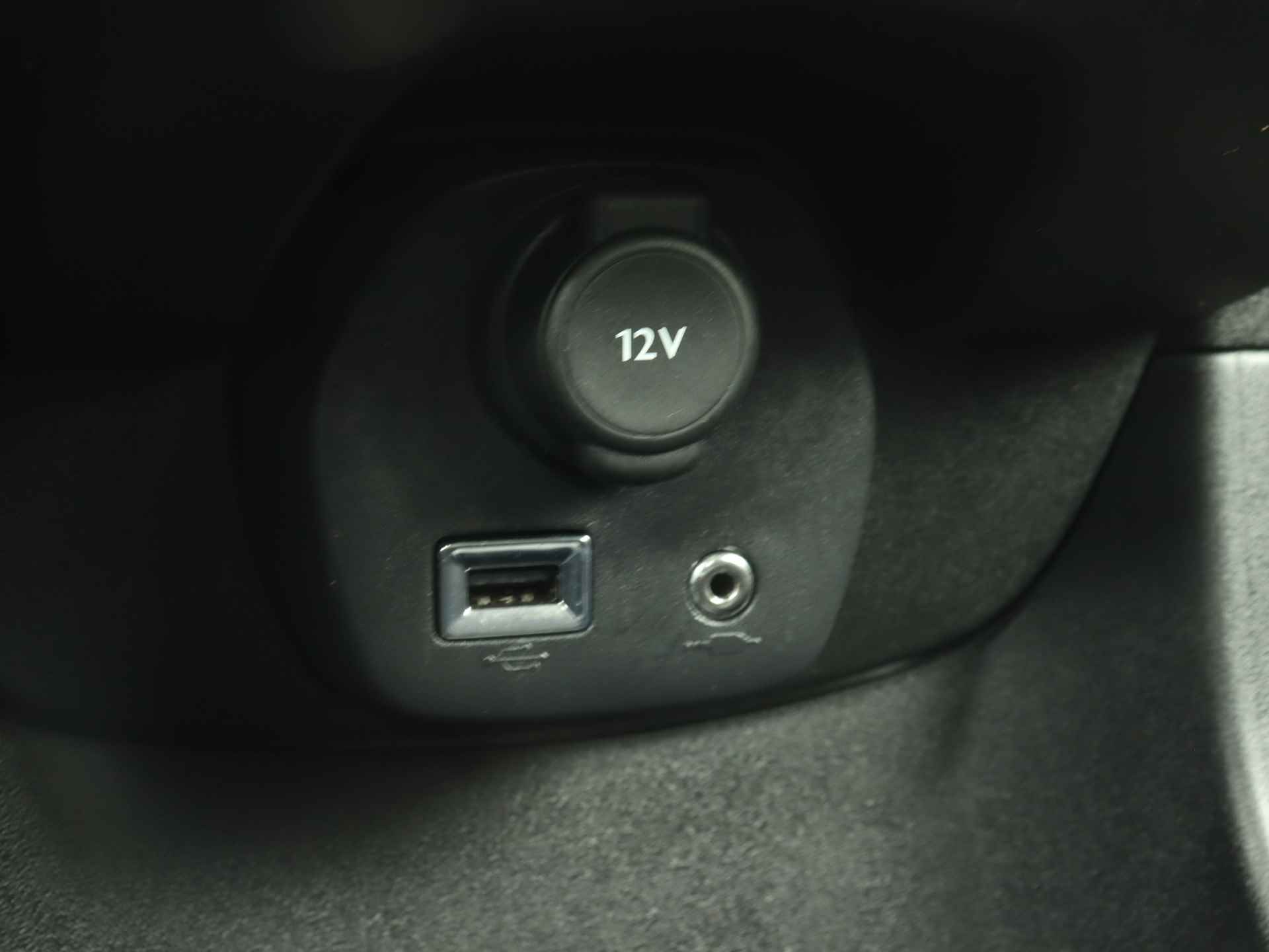 Toyota Aygo 1.0 VVT-i x-fun | Audio installatie | Airco | - 34/40