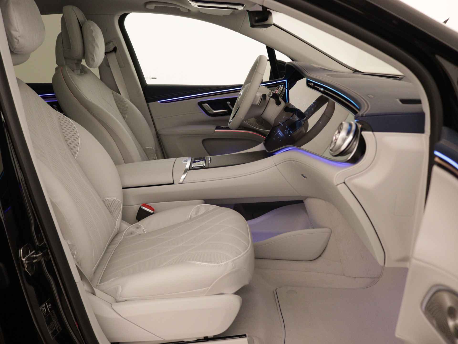 Mercedes-Benz EQS SUV 580 4MATIC AMG Line 7p 118 kWh | Trekhaak | Akoestiekcomfortpakket | Rijassistentiepakket Plus | Head-up display MBUX met augmented reality | Multicontourzetels vooraan met massage-functie | KEYLESS GO-comfortpakket | Burmester® 3D-surround sound system |  Premium Plus pakket | - 32/38
