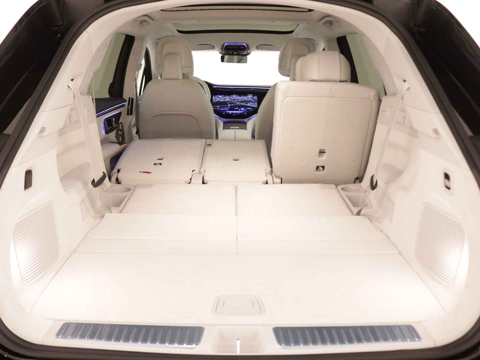 Mercedes-Benz EQS SUV 580 4MATIC AMG Line 7p 118 kWh | Trekhaak | Akoestiekcomfortpakket | Rijassistentiepakket Plus | Head-up display MBUX met augmented reality | Multicontourzetels vooraan met massage-functie | KEYLESS GO-comfortpakket | Burmester® 3D-surround sound system |  Premium Plus pakket | - 36/38