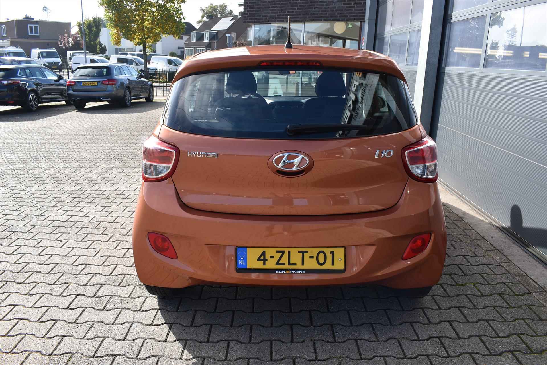 HYUNDAI I 10 1.0i 66pk Automaat Comfort - 12/22