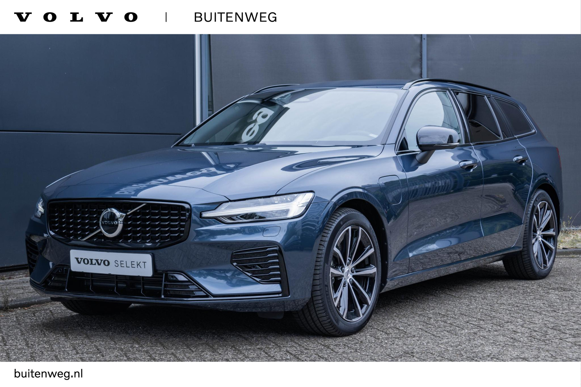 Volvo V60 T6 Automaat Recharge AWD Plus Dark | Long Range | Alarmklasse 3 | Sportstoelen | Electrisch bedienbare voorstoelen | Dashcam