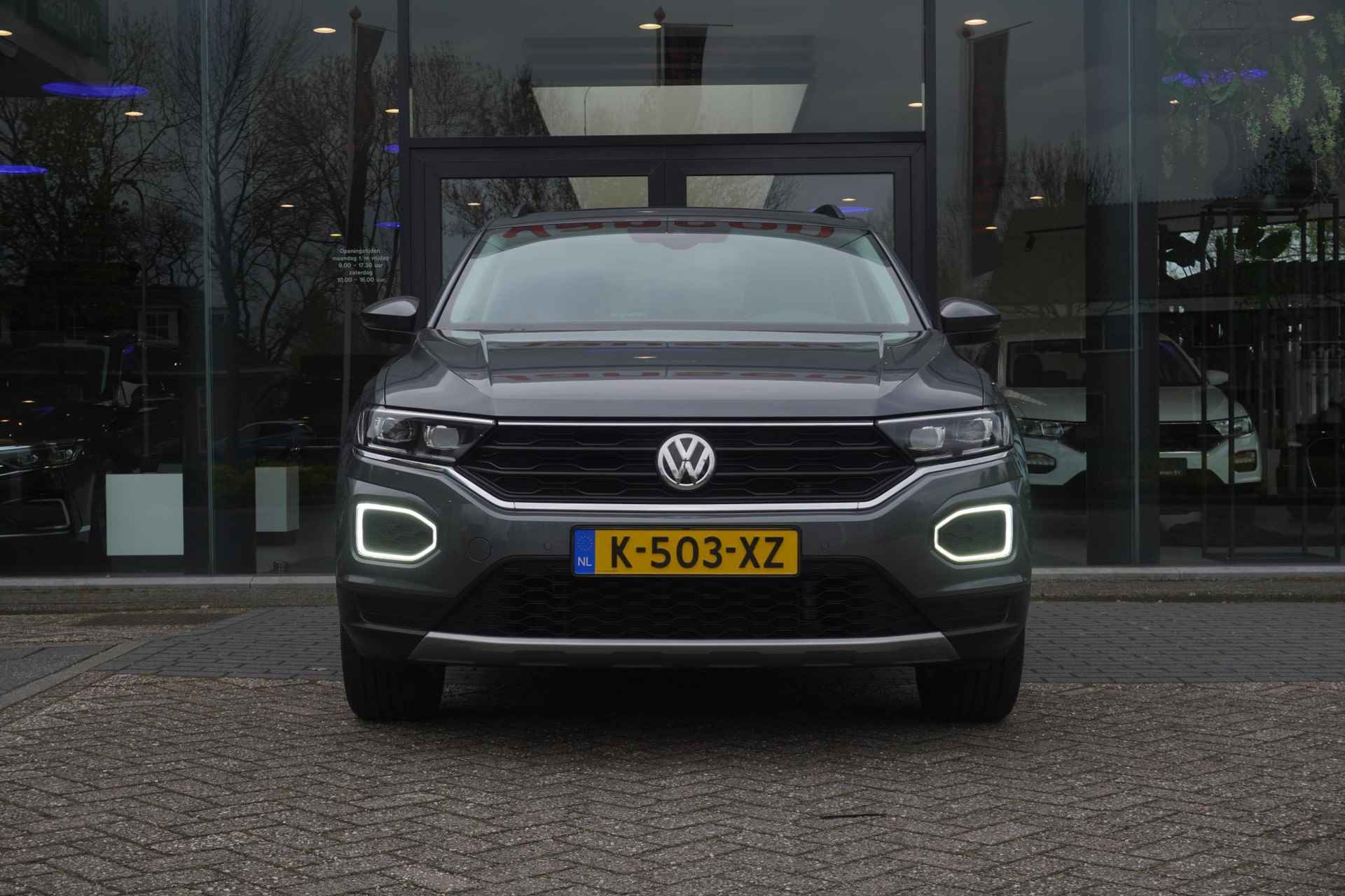 Volkswagen T-Roc 1.5 TSI Sport | Navi | Pano | Trekhaak | LED - 9/21