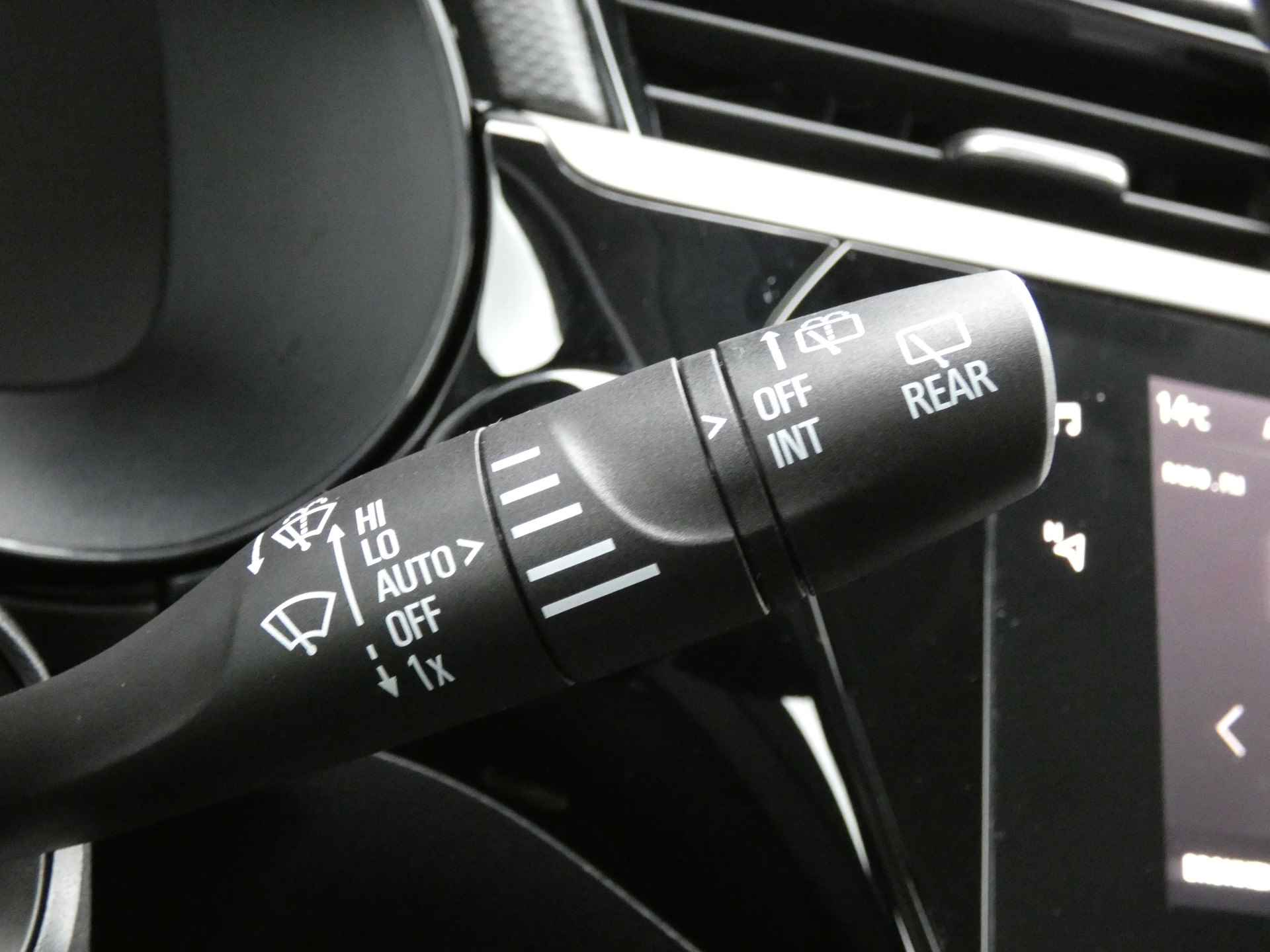 Opel CORSA-E Level 2 50 kWh € 7.714,- VOORDEEL! | Apple Car Play & Android Auto | Stoelverwarming - 36/49