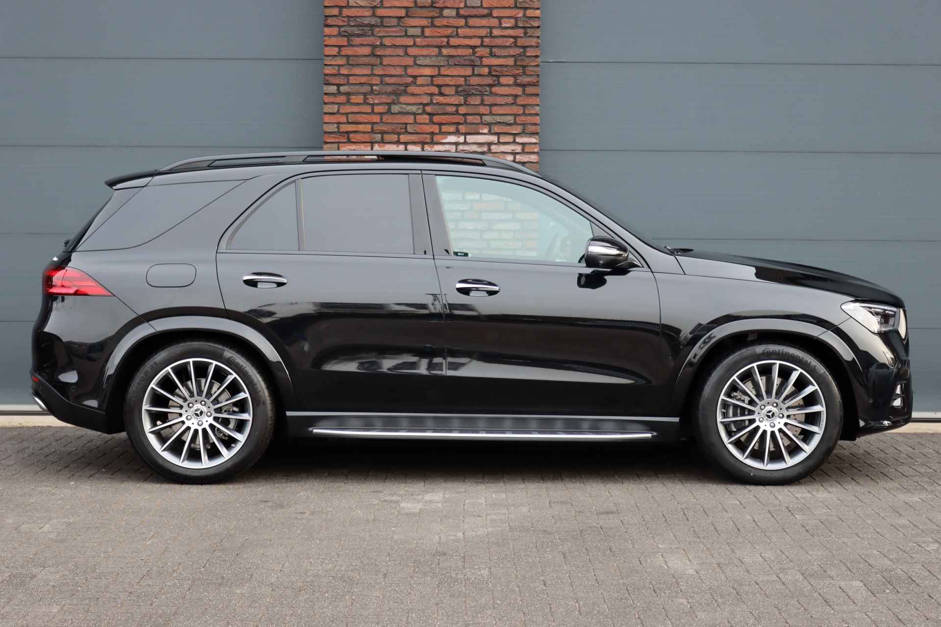 Mercedes-Benz GLE 350 de 4MATIC AMG Line Aut9 | Facelift | Luchtvering | Panoramadak | Trekhaak | Burmester | Verwarmd Stuurwiel | Leder | Mulitbeam LED | Nightpakket | Keyless Go | - 12/47