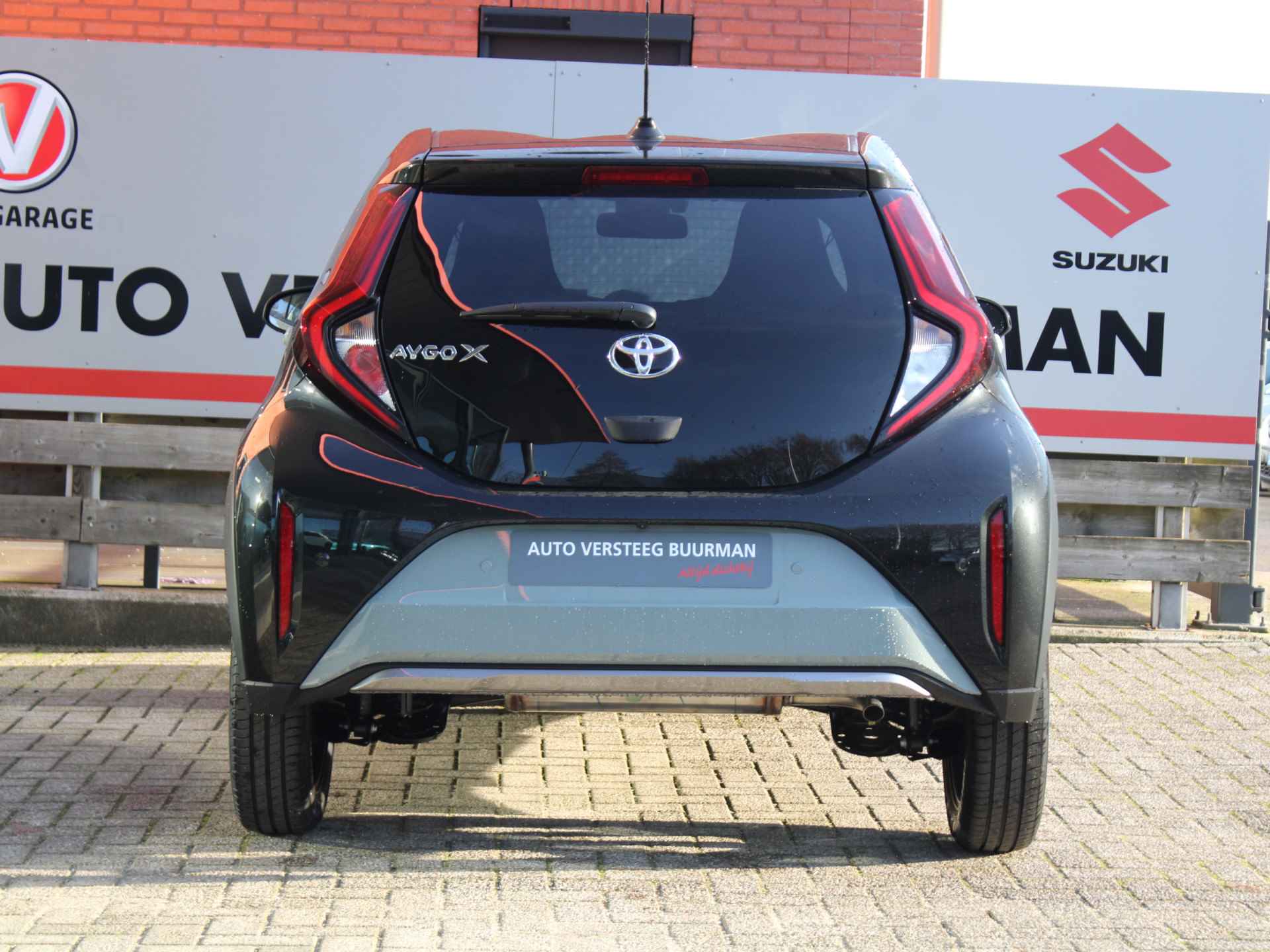 Toyota Aygo X 1.0 VVT-i MT Envy Cruise Control Adaptief, Achteruitrijcamera, Navigatie, Parkeersensoren Voor en Achter - 13/31