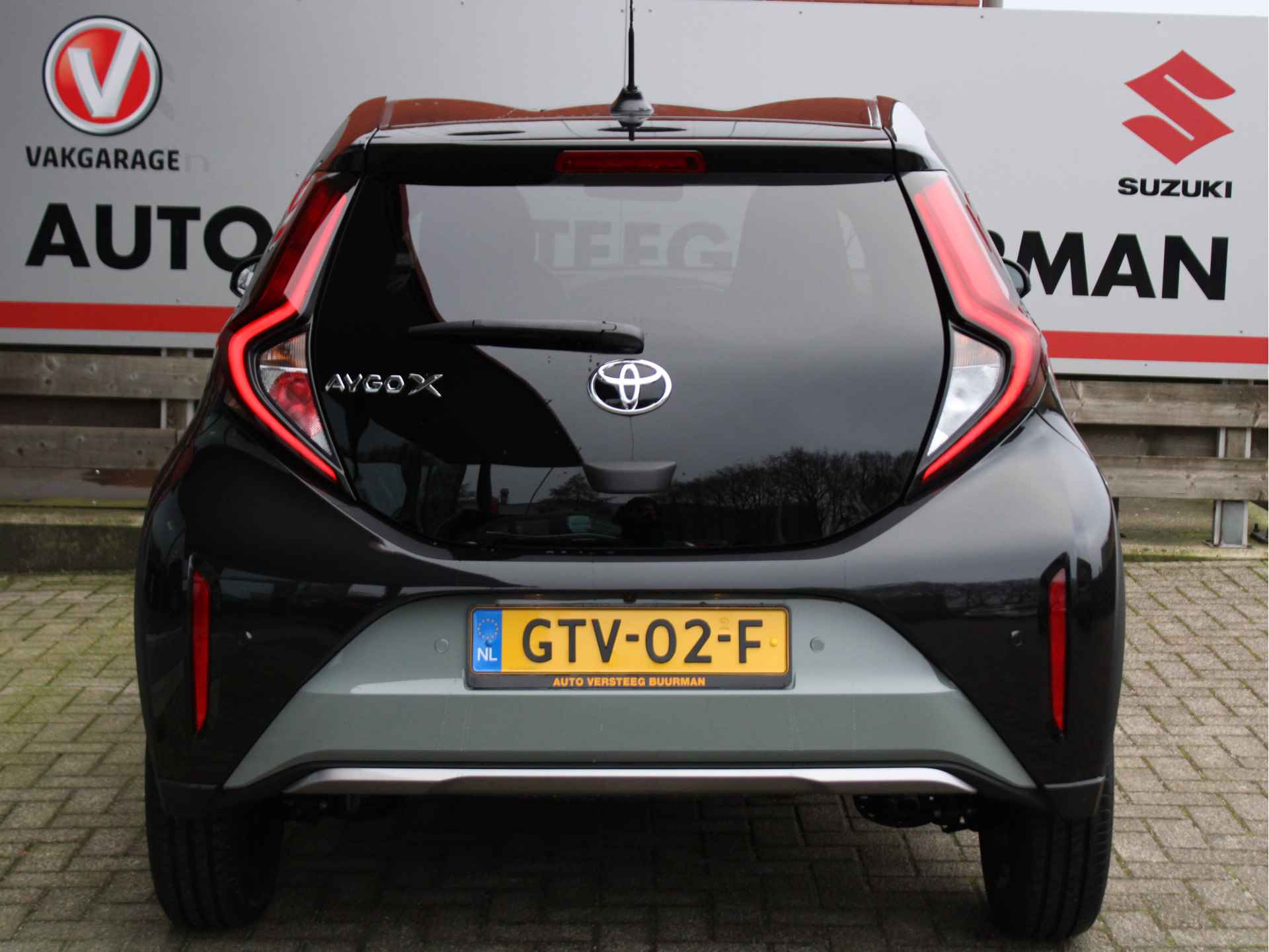 Toyota Aygo X 1.0 VVT-i MT Envy Cruise Control Adaptief, Achteruitrijcamera, Navigatie, Parkeersensoren Voor en Achter - 15/36