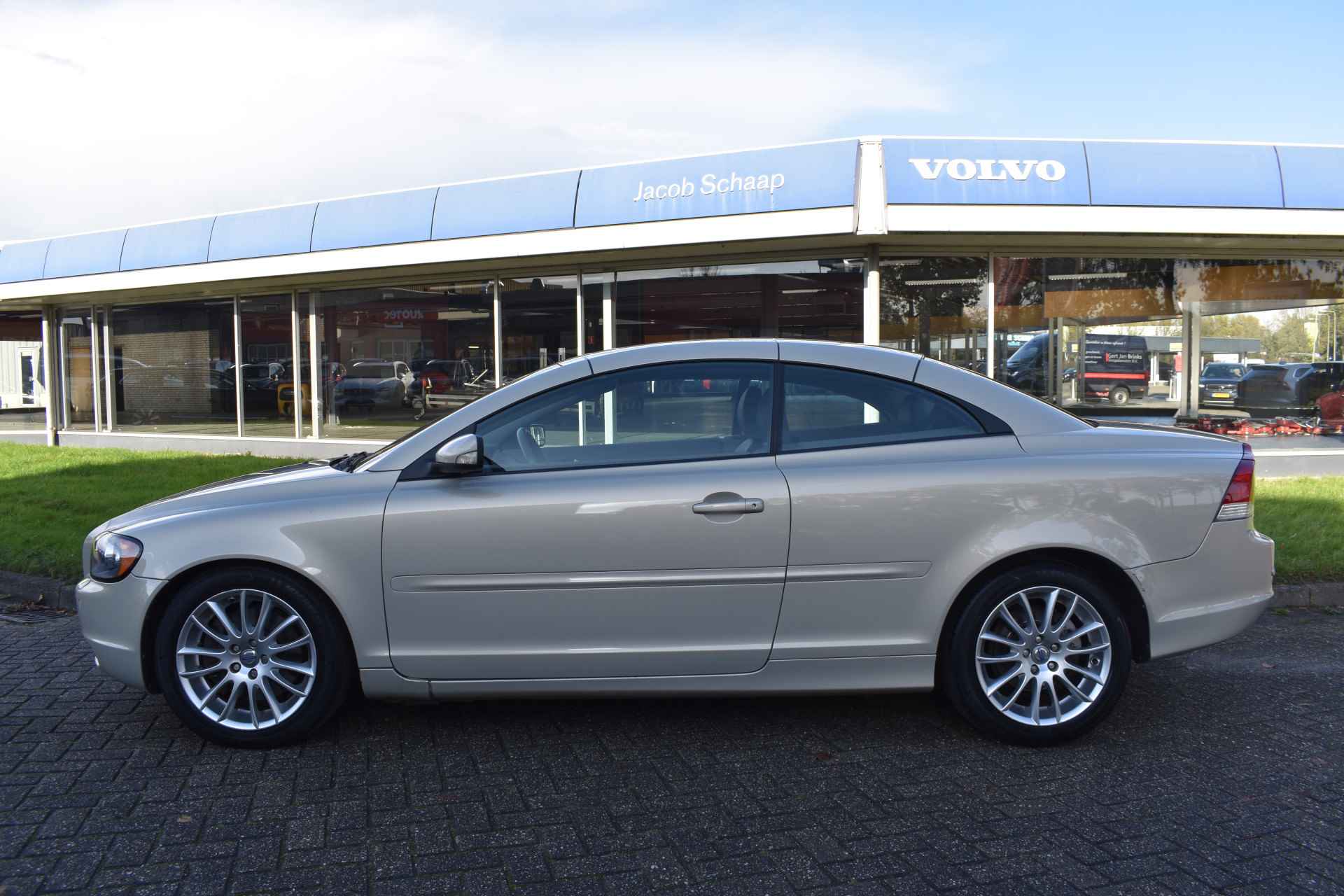 Volvo C70 Convertible 2.4i 170PK Automaat Summum | Xenon | Leder | Stoelverwarming | Elektr. stoel | 17"LMV - 9/36