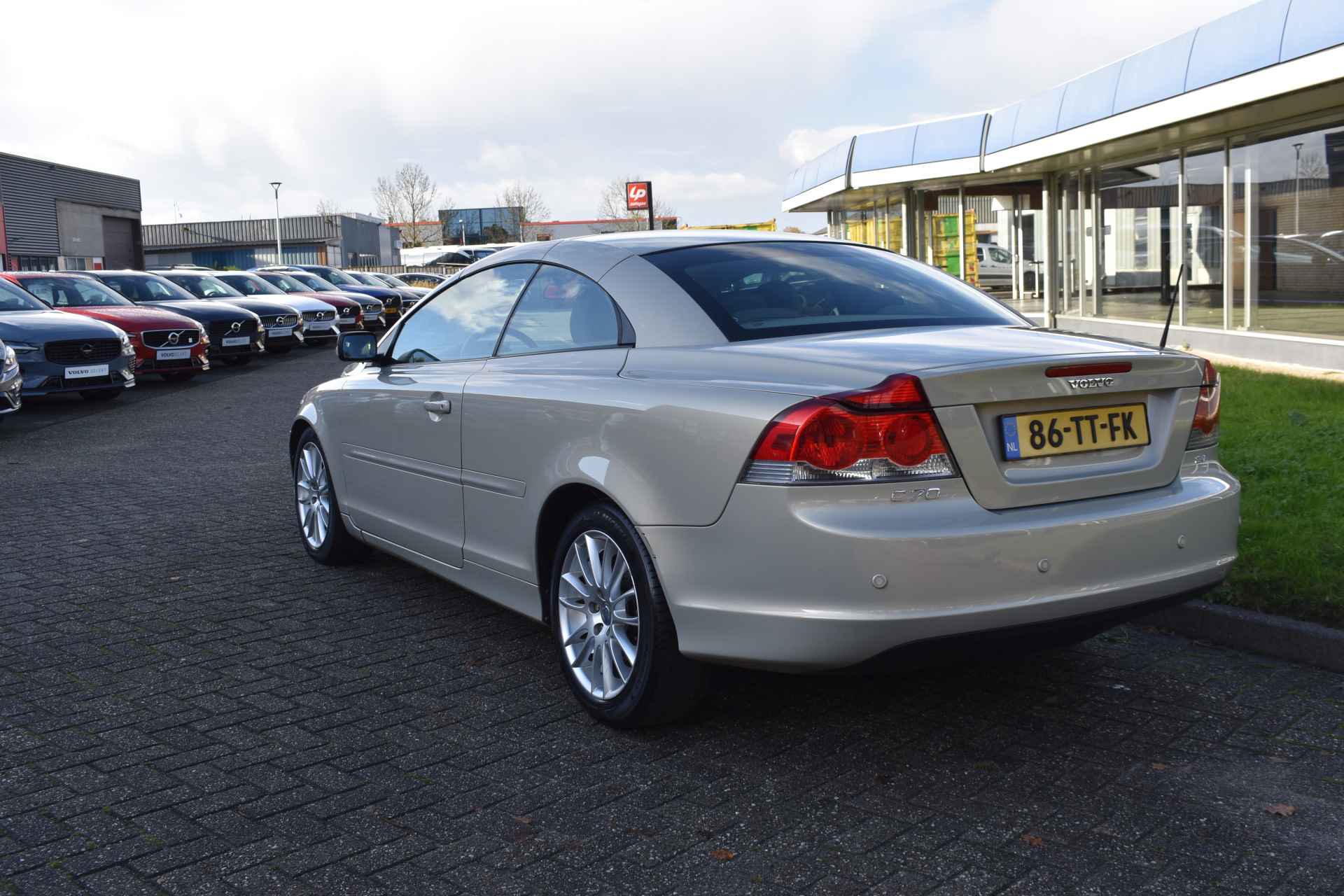 Volvo C70 Convertible 2.4i 170PK Automaat Summum | Xenon | Leder | Stoelverwarming | Elektr. stoel | 17"LMV - 13/36