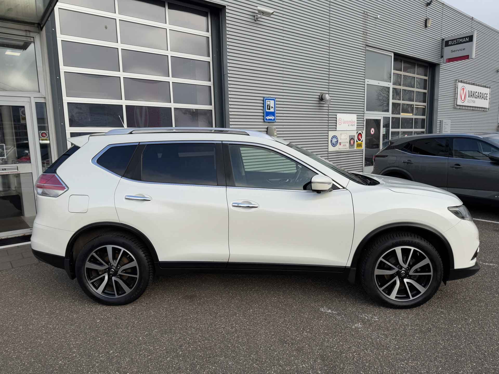 Nissan X-Trail 1.6 DIG-T Connect Edition - 12/35