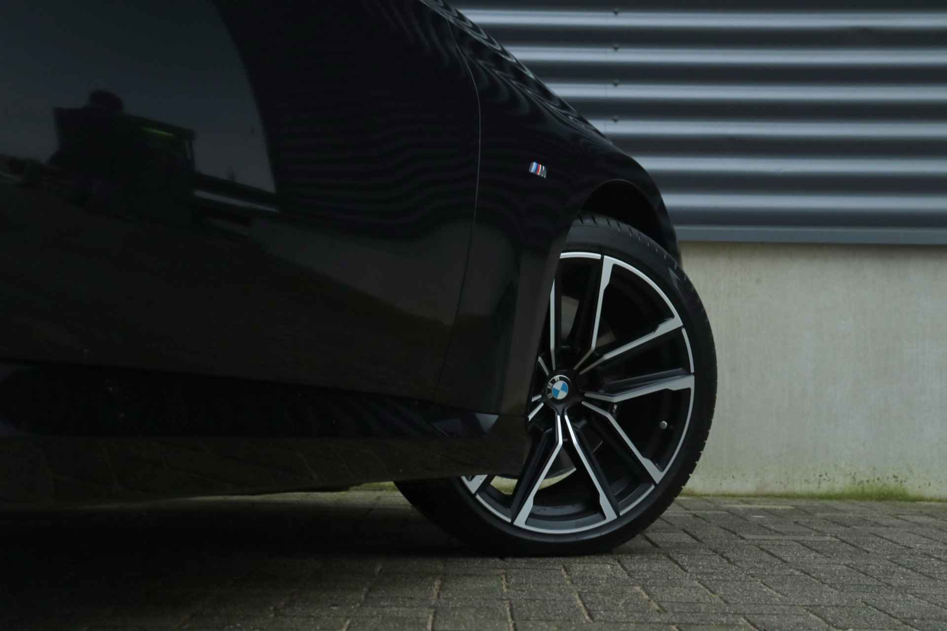 BMW 2 Serie Coupé 220i | M Sportpakket Pro | Innovation Pack | Comfort Pack - 7/35
