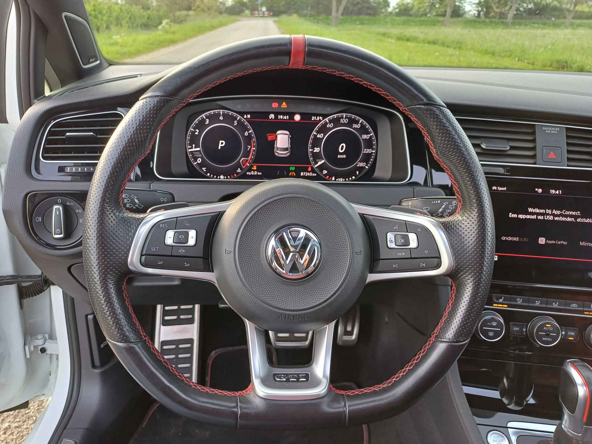 Volkswagen Golf 2.0 TSI GTI TCR Pano dak | LED | Carplay | Digi Dash | Navi | Dynaudio | 290PK - 47/53