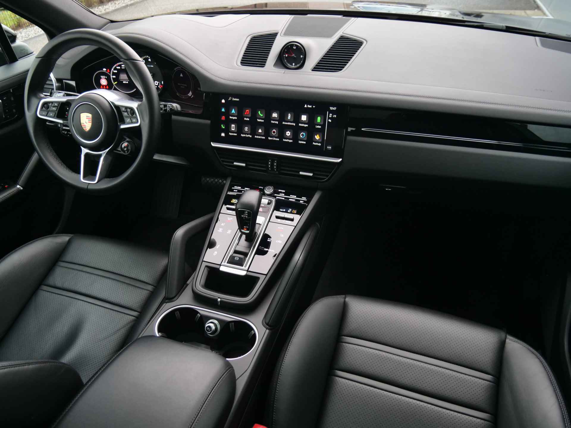 Porsche Cayenne 3.0 E-Hybrid 462pk Platinum Edition Automaat 22 Inch / Panoramadak / Bose Sound / 360 Camera - 2/62