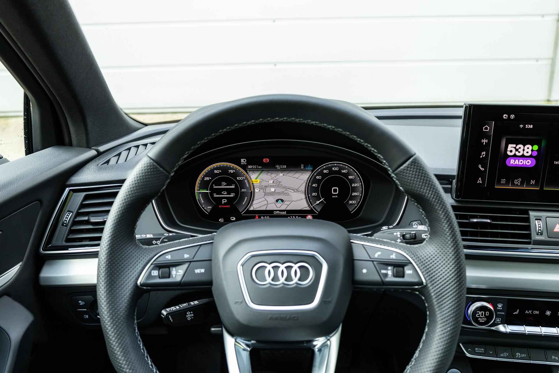 Audi Q5 Sportback 55 TFSIe 367pk PHEV S edition Competition | Panoramadak | Luchtvering | Keyless | Smartphone Interface - 24/51