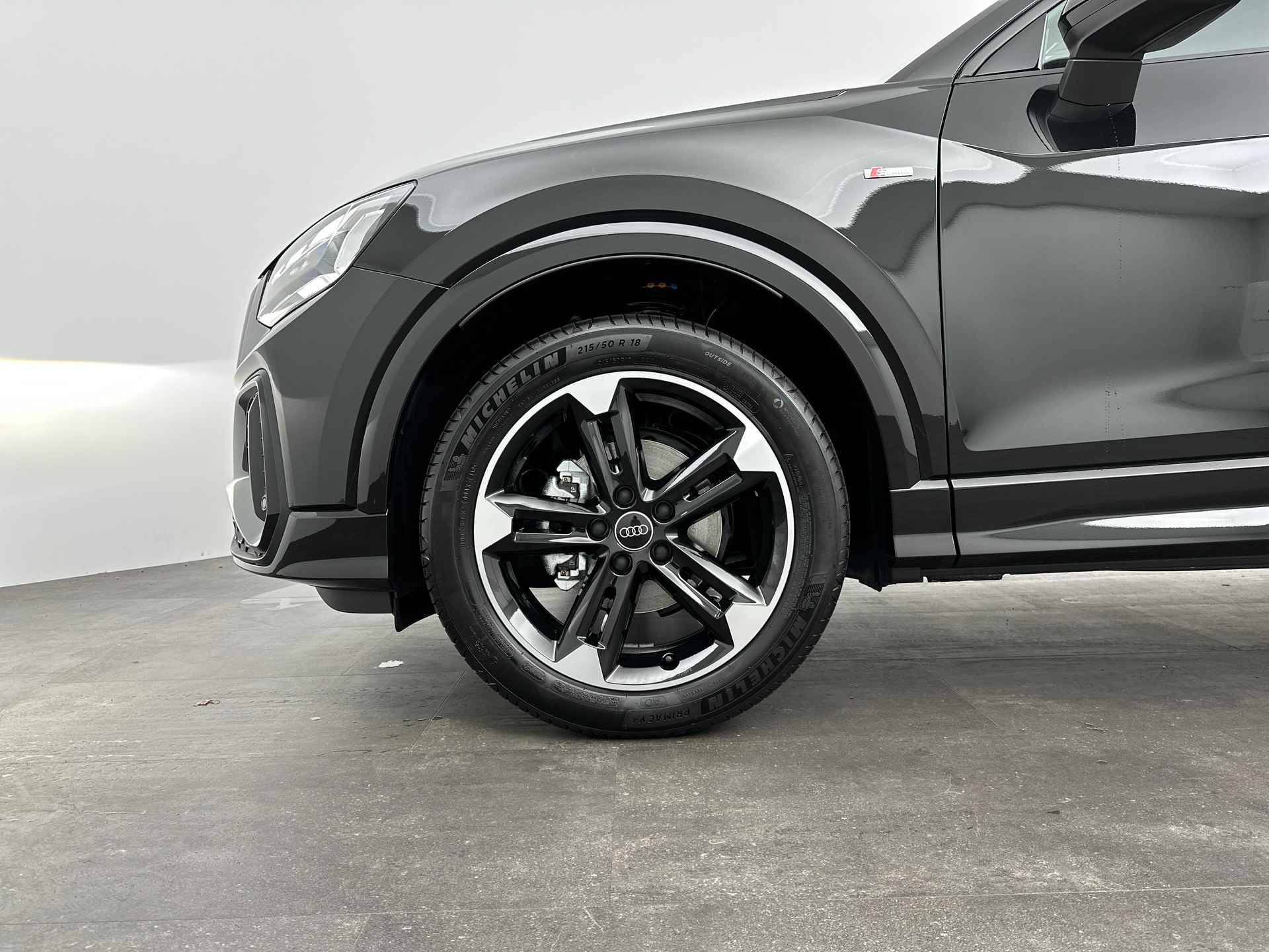 Audi Q2 S edition - 24/27