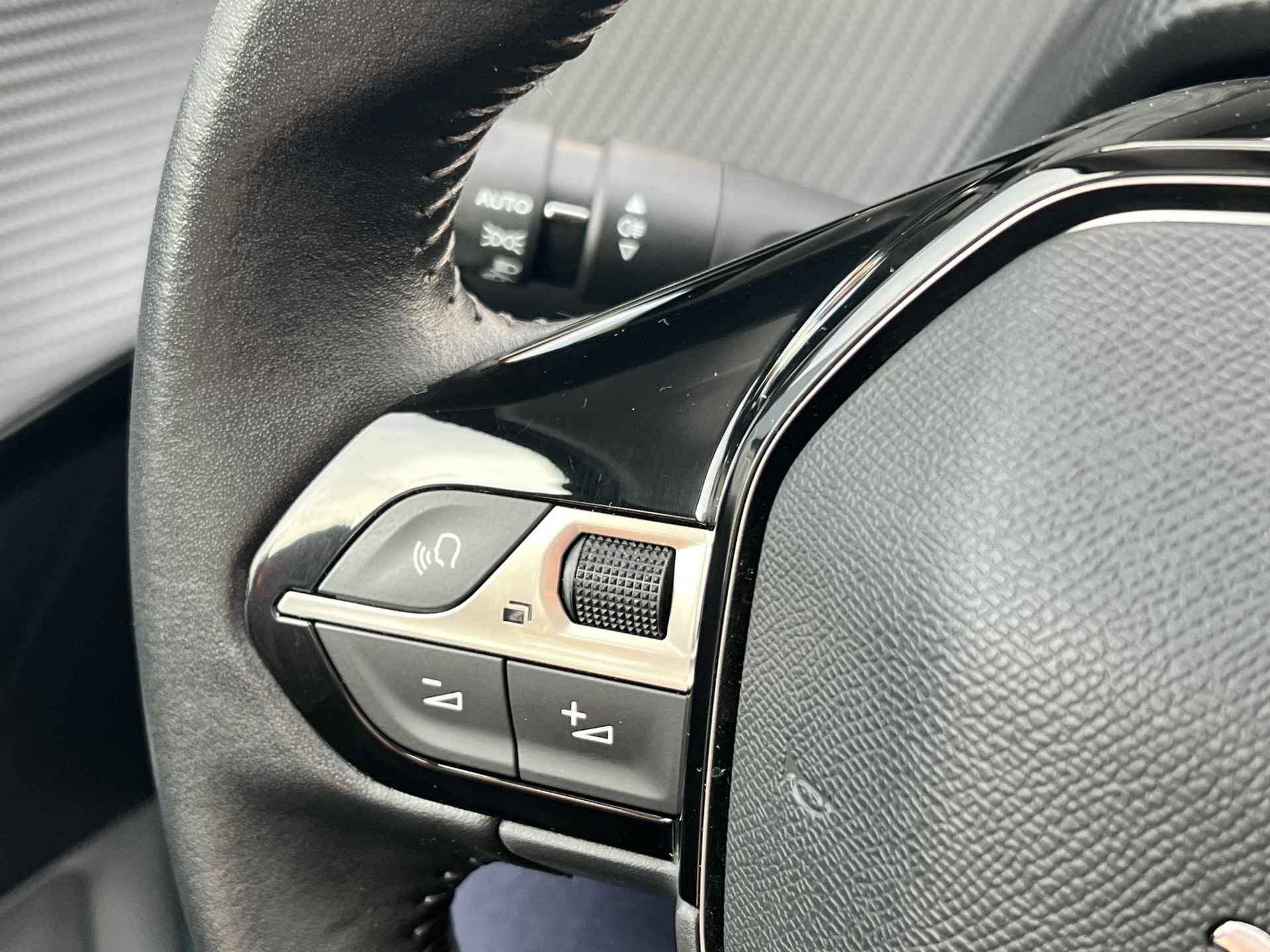Peugeot 208 1.2 PureTech Blue Lease Allure | Camera | App Connectivity | Navigatie | Airco | - 21/35