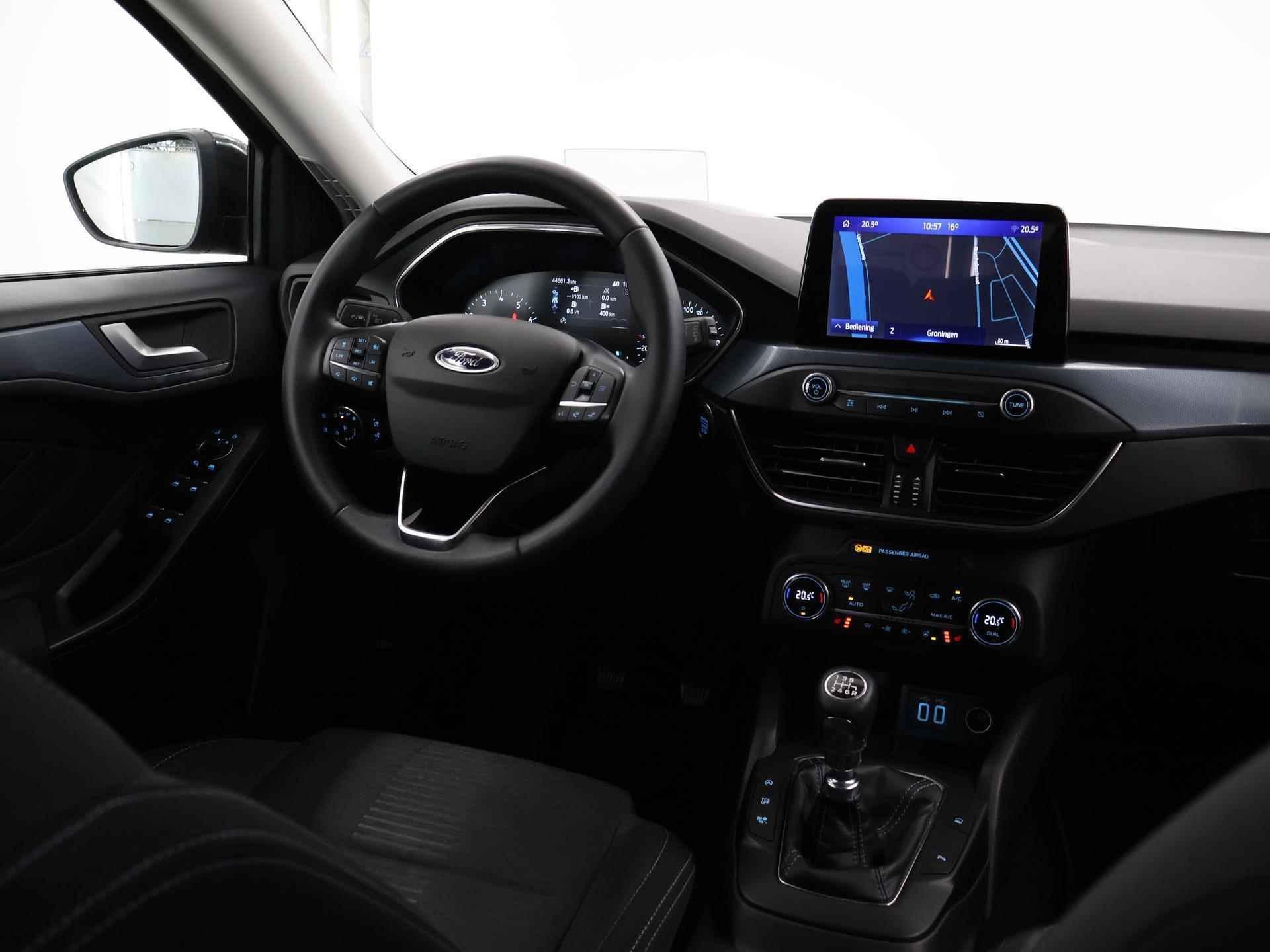 Ford Focus 1.0 EcoBoost Hybrid Active Business | Adaptive Cruise Control | Winterpack | Navigatie | Climate Control | - 10/41