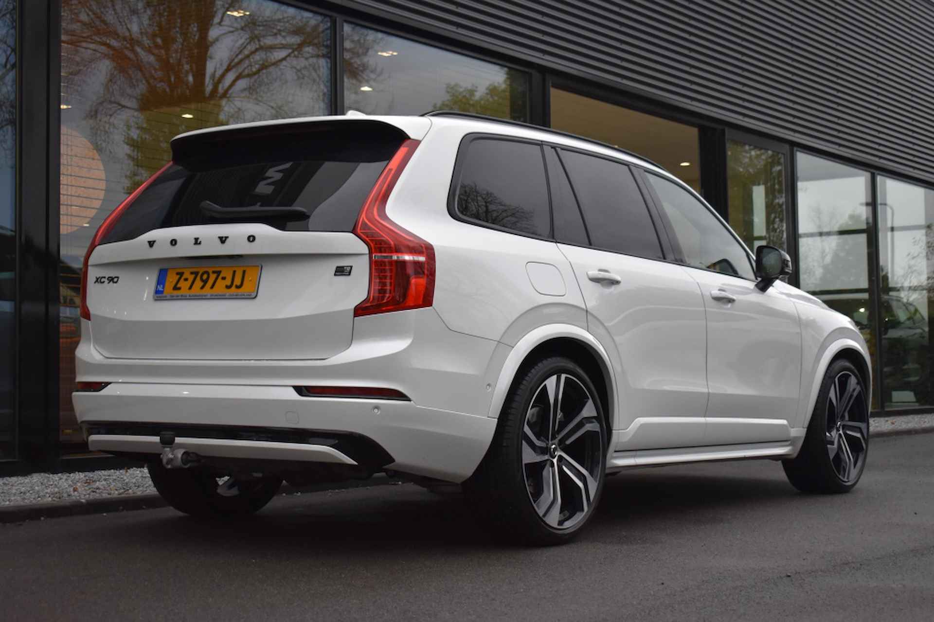 Volvo XC90 T8 455pk AWD Ultimate Dark | Luchtvering | Full Options! - 2/45